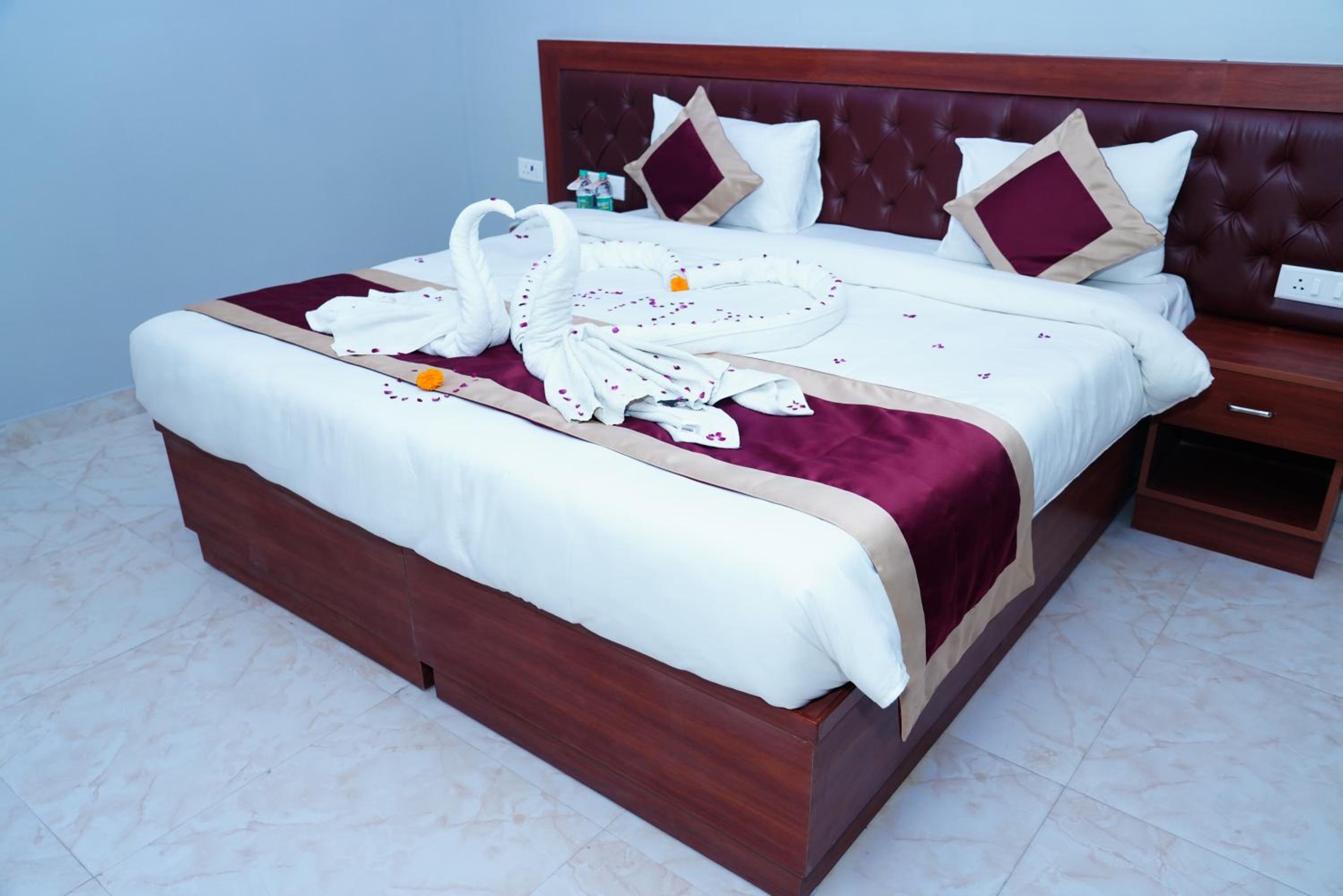 Deluxe Double Room - Photo 17