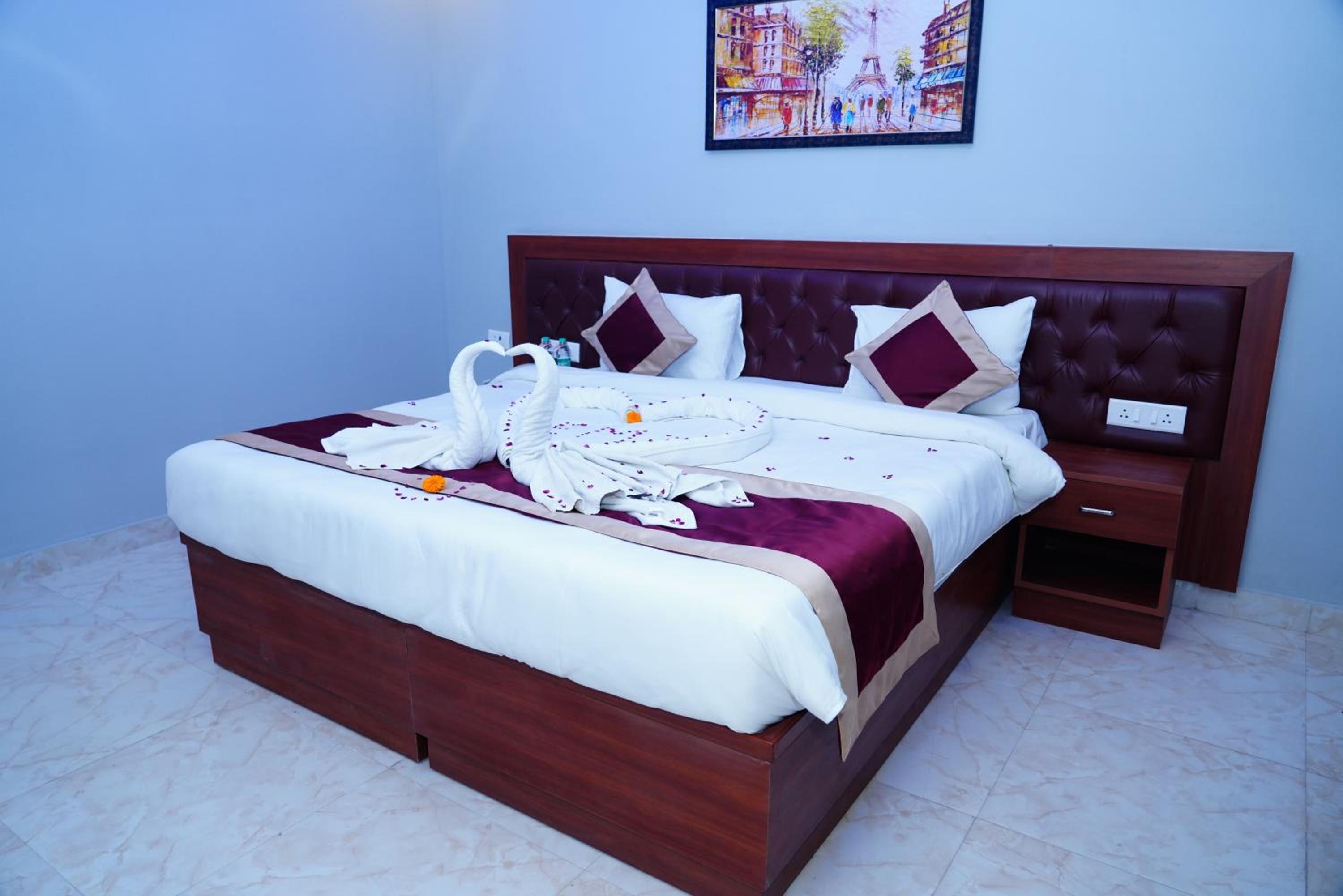 Deluxe Double Room - Photo 15