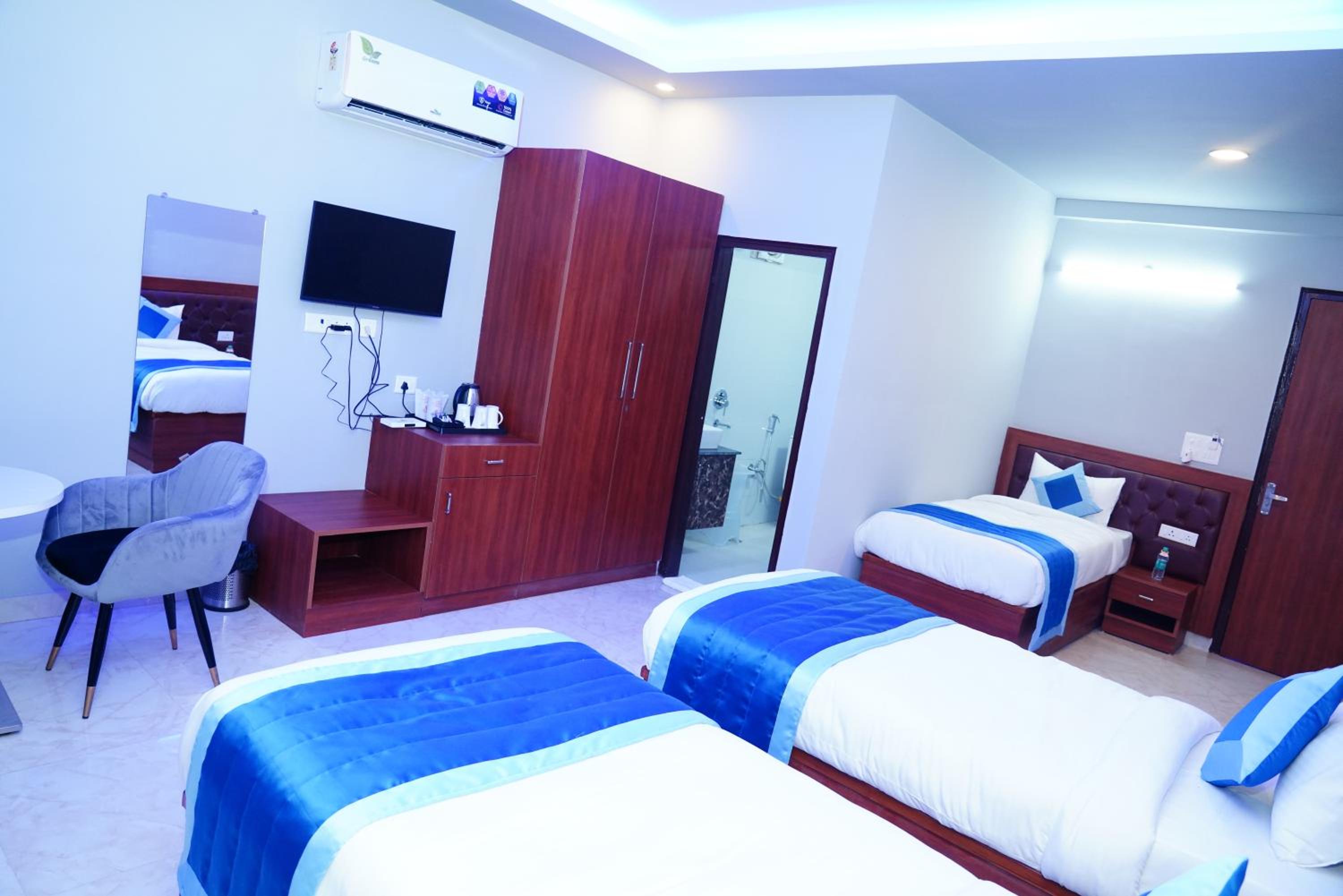 Superior Triple Room - Photo 2
