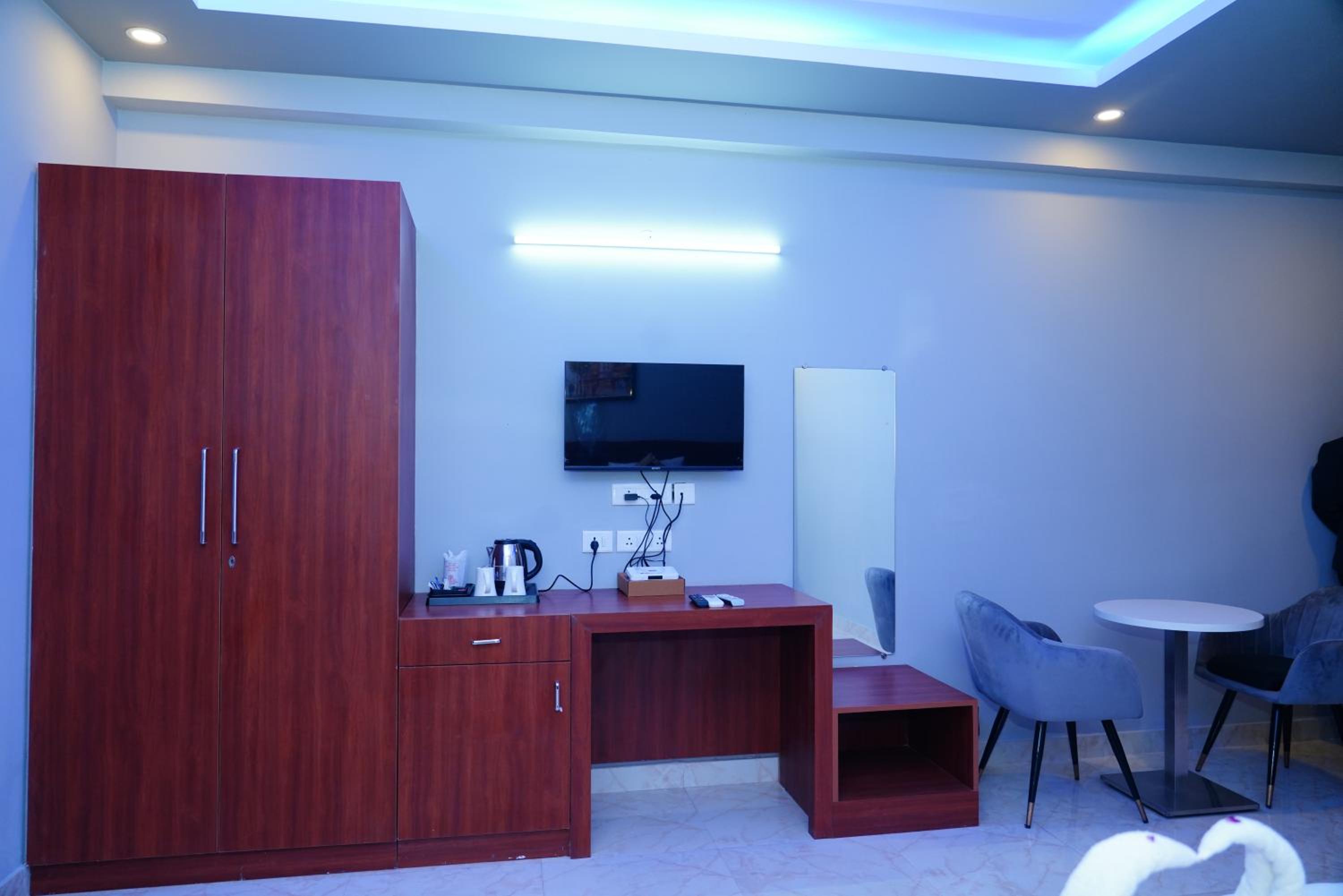 Superior Triple Room - Photo 16