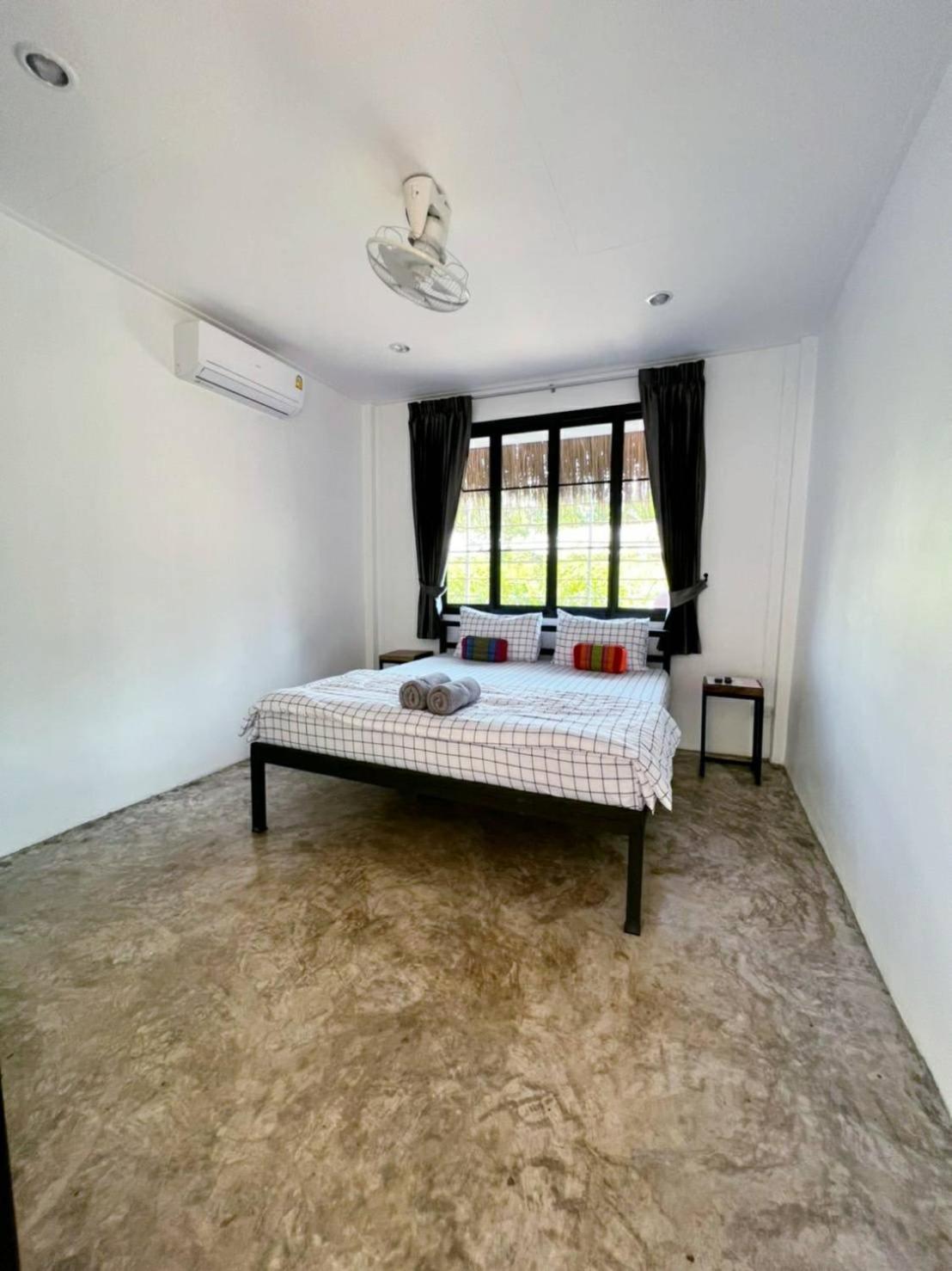 Standard Double Room photo 3