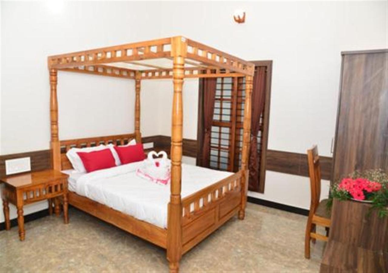 Deluxe Suite - Photo 9