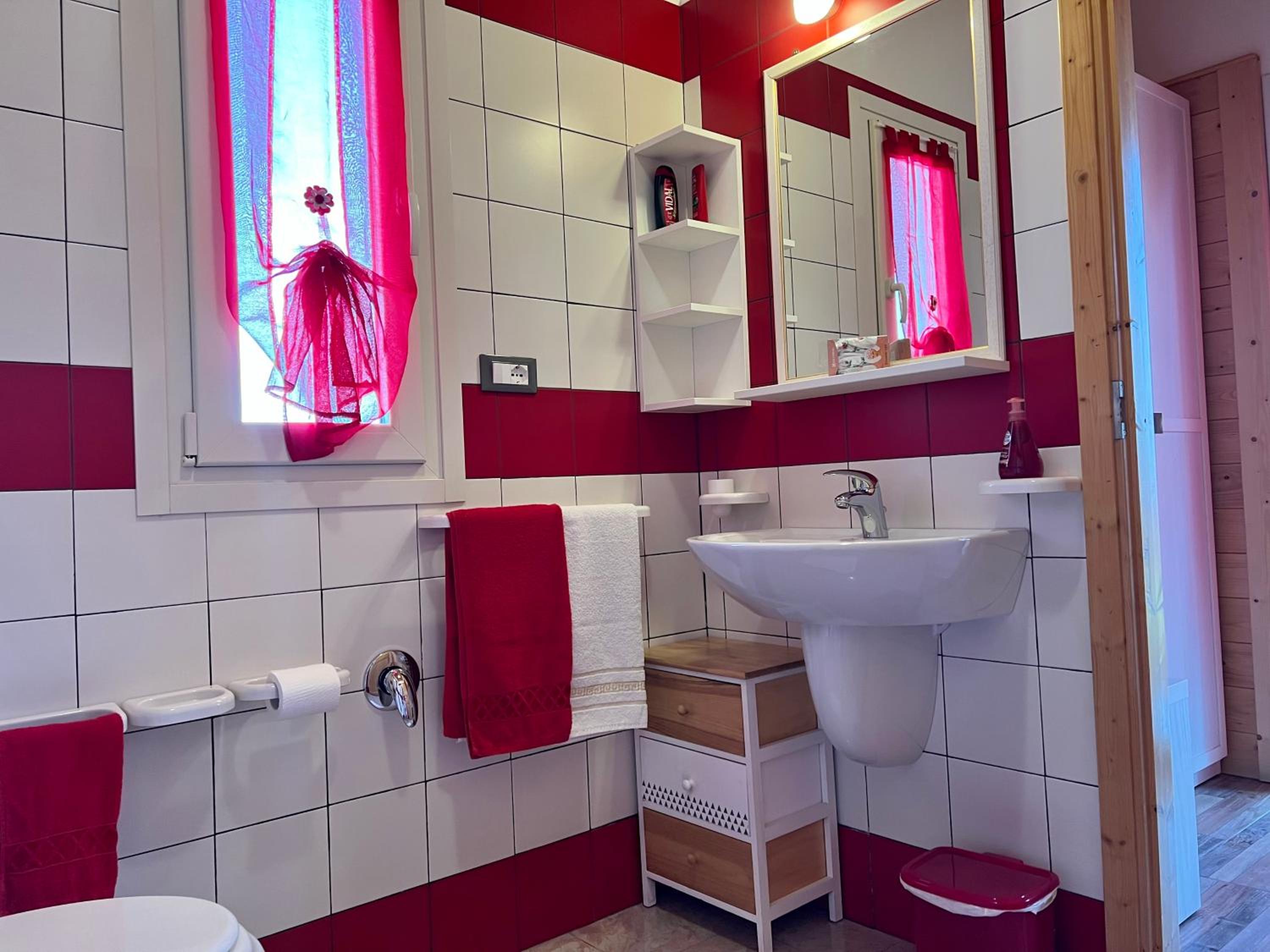 Deluxe Double or Twin Room with Mountain View photo 2