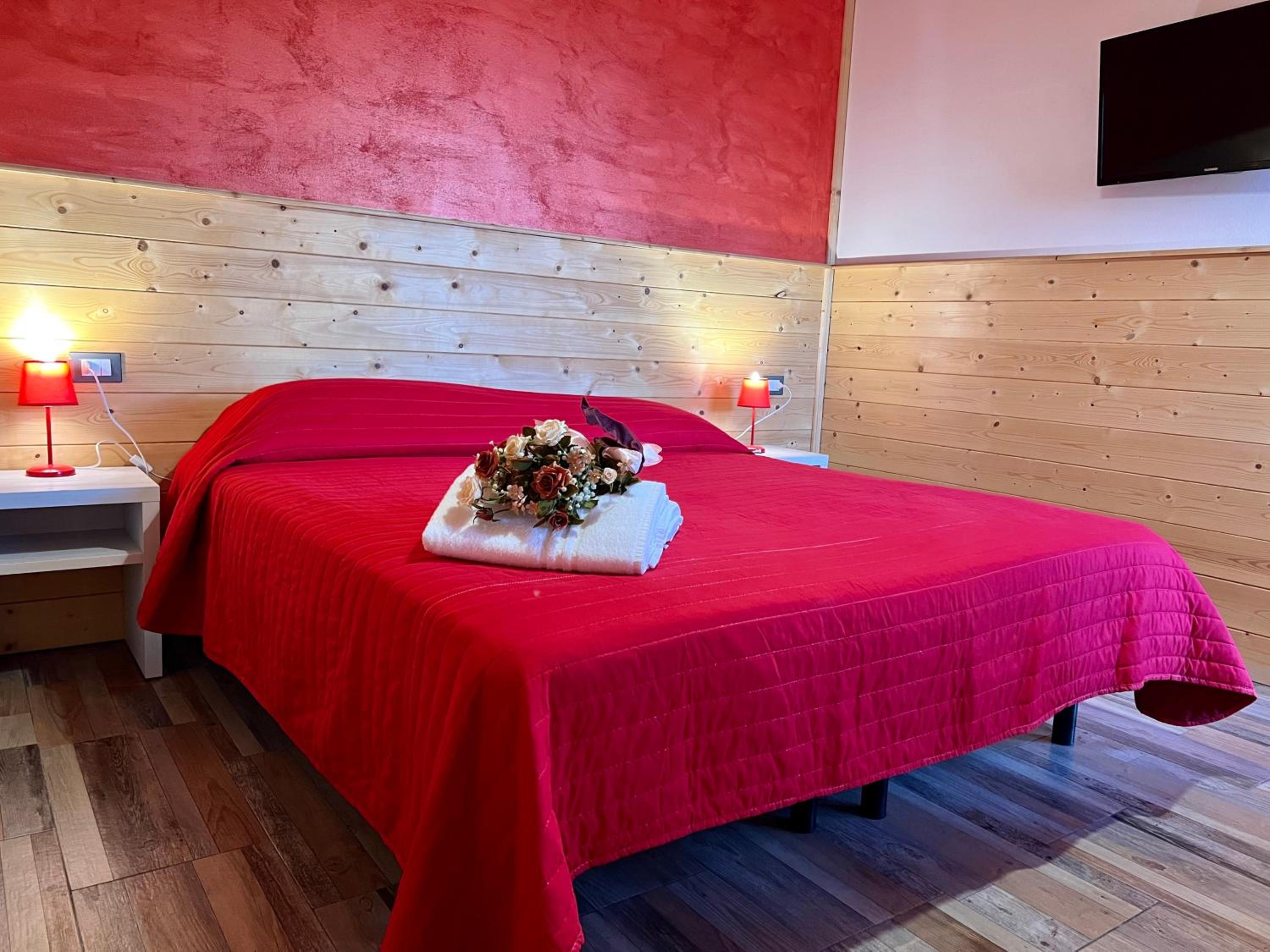Deluxe Double or Twin Room with Mountain View photo 1