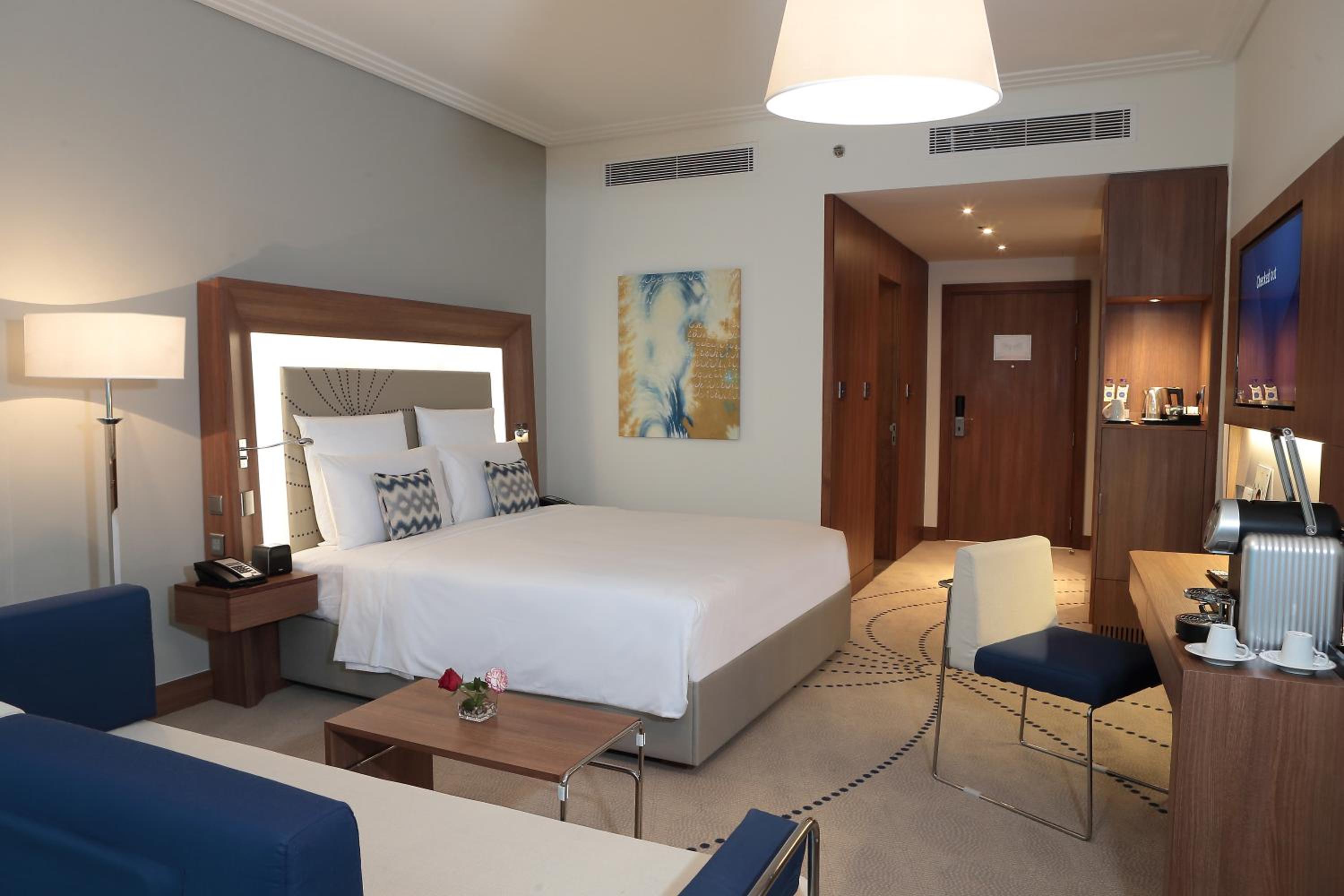 Superior King Room with Pool View