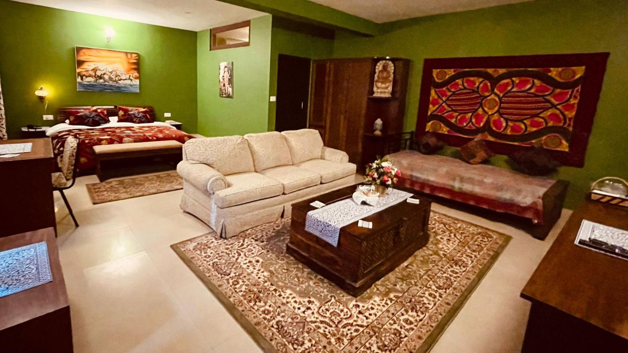 Family Suite - Photo 8