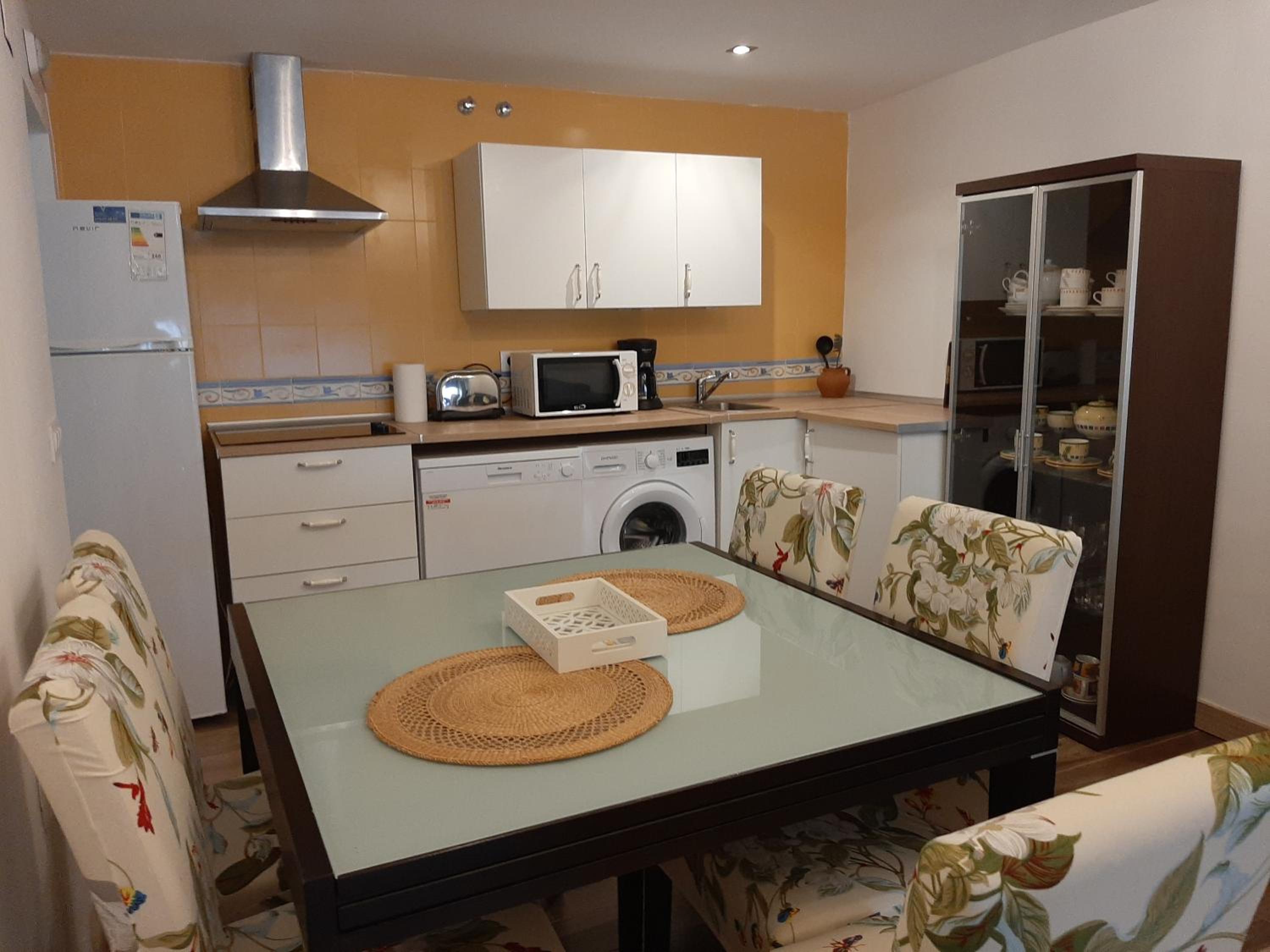 Three-Bedroom Apartment - Photo 10
