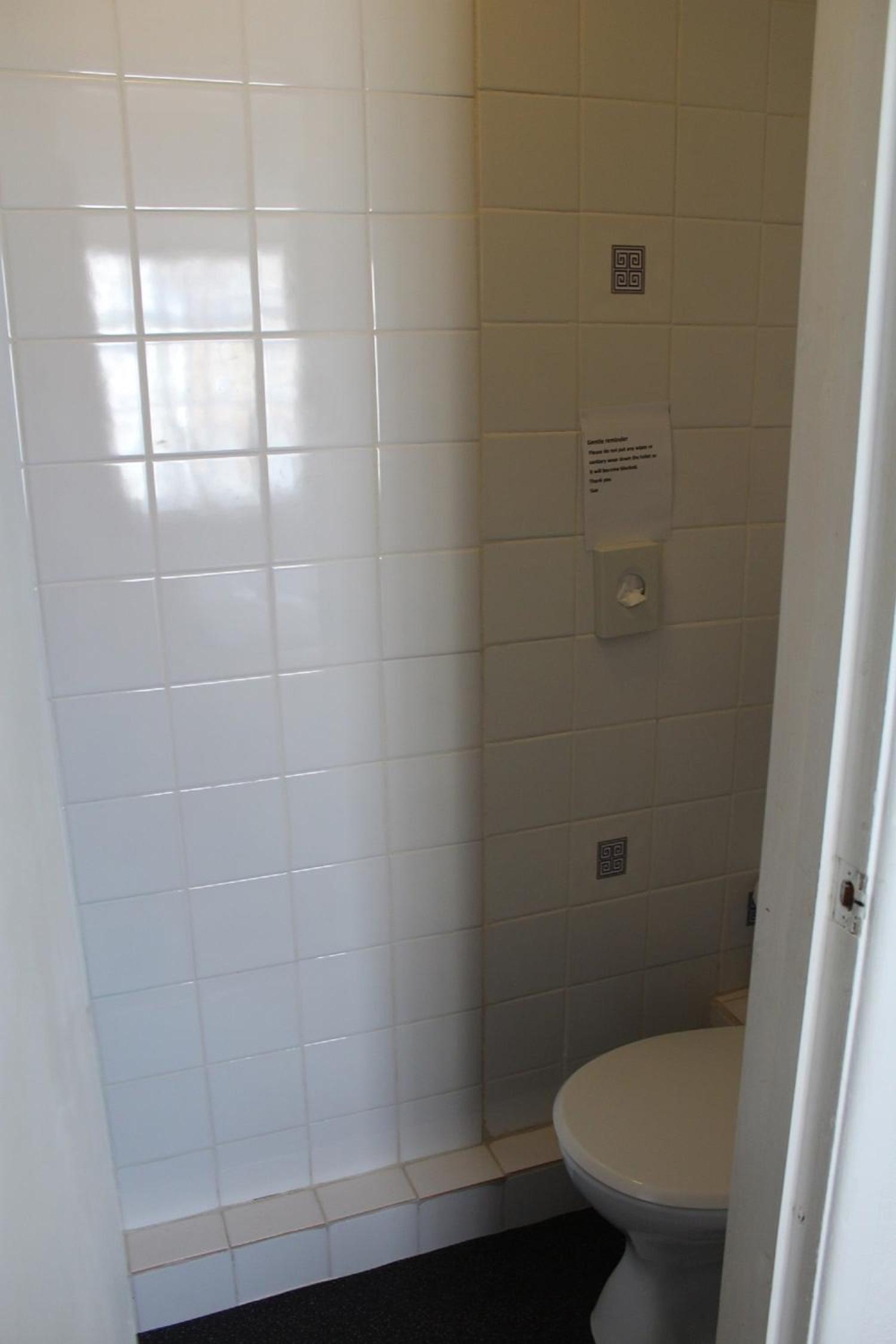 Standard Single Room - Room 11 photo 2