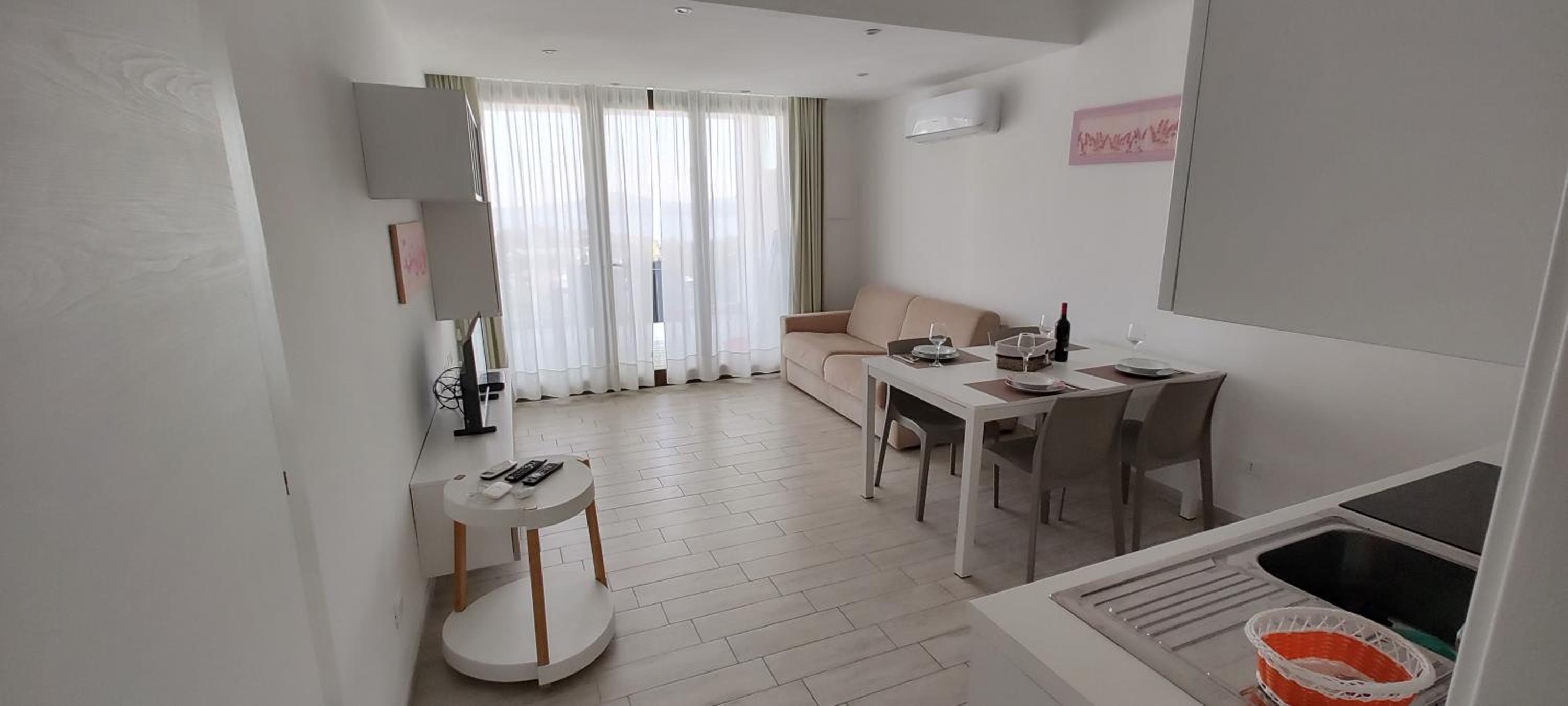 Deluxe Apartment photo 1