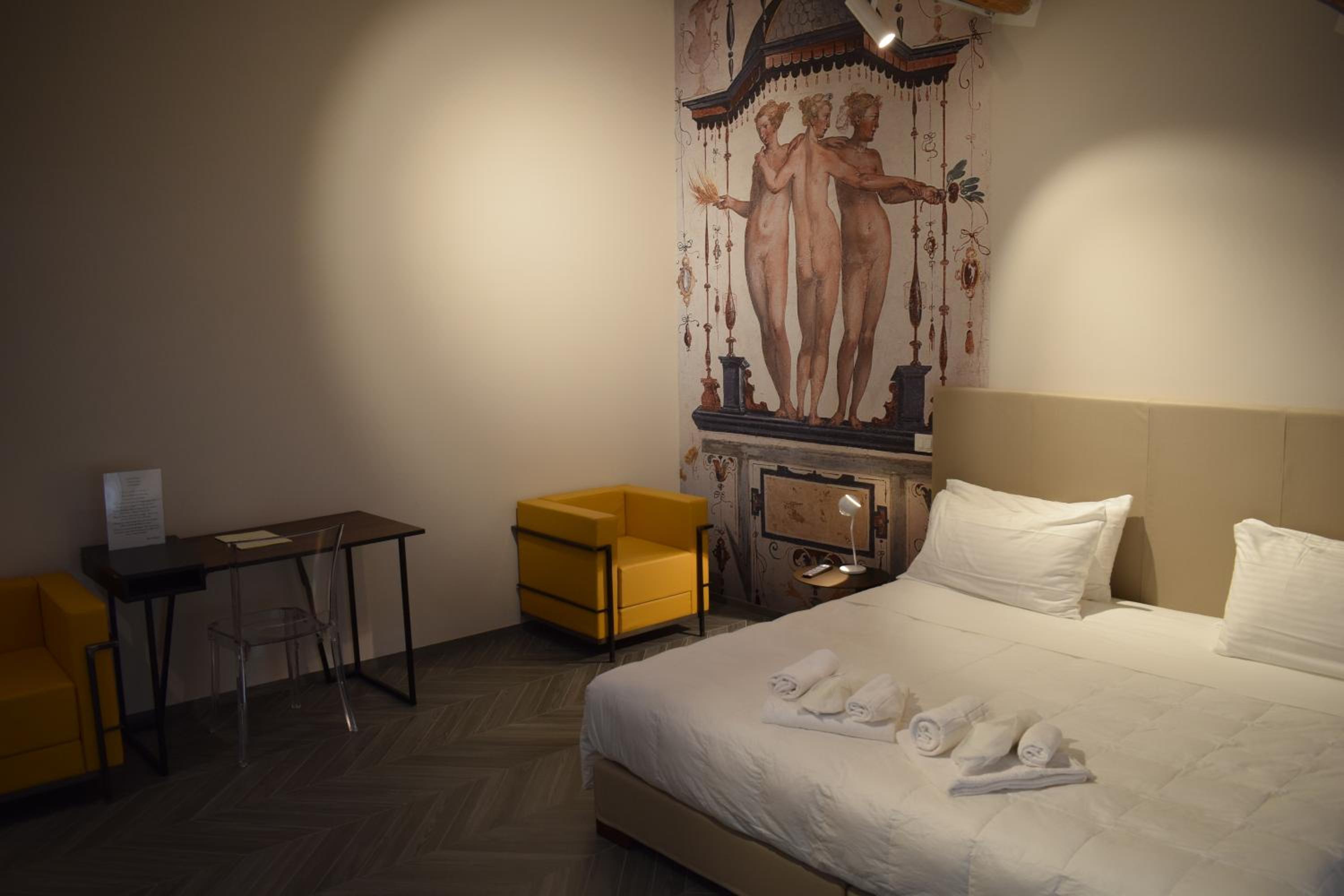 Standard King Room