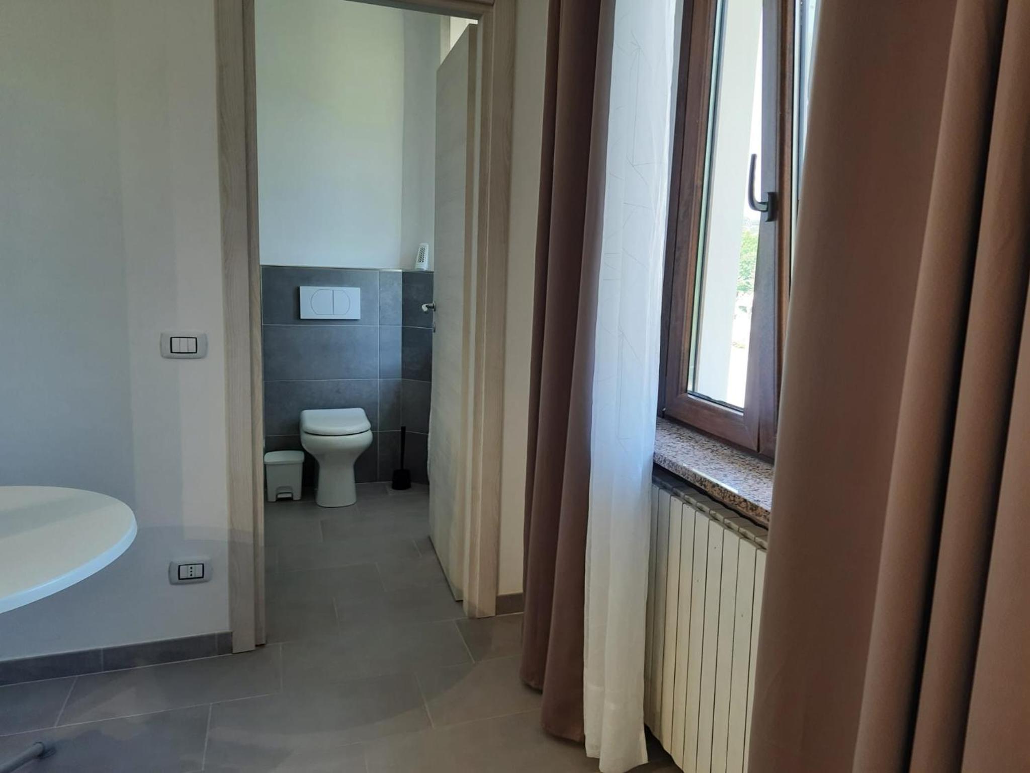 Standard Double Room - Photo 3