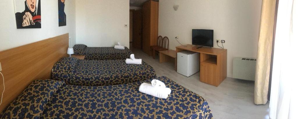 Triple Room photo 2