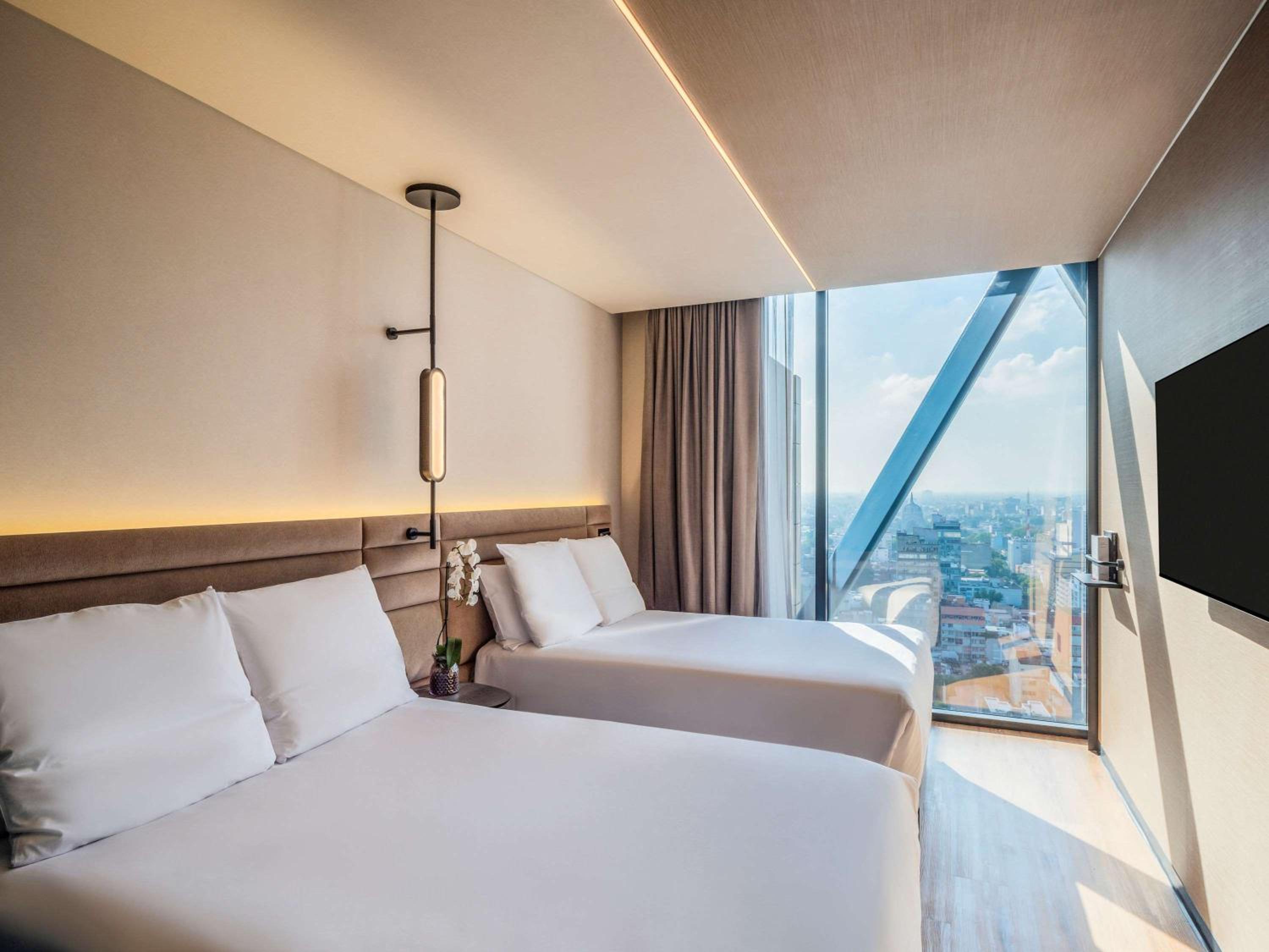 Superior Double Room with Two Double Beds - Photo 2