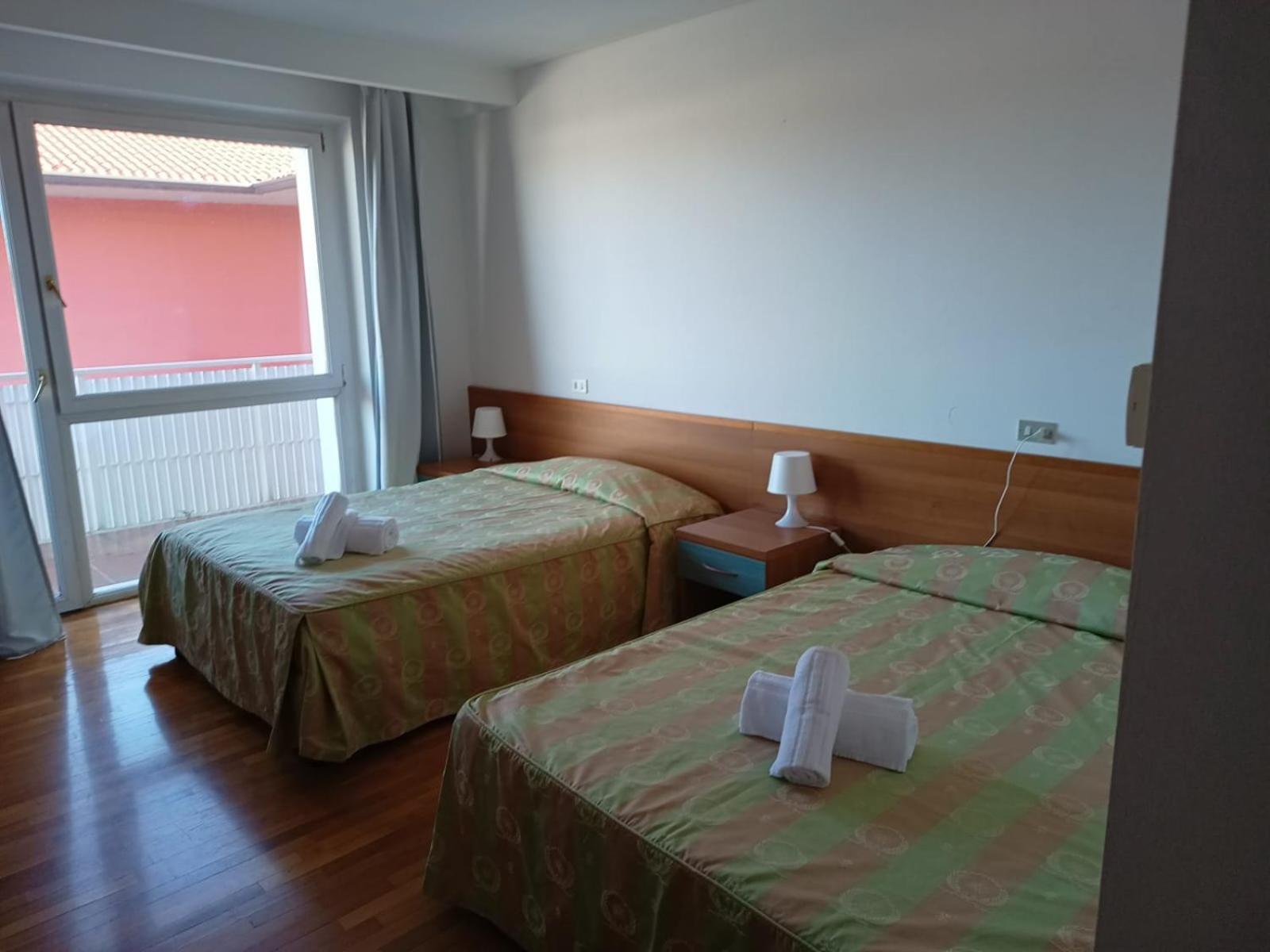 Double or Twin Room photo 3