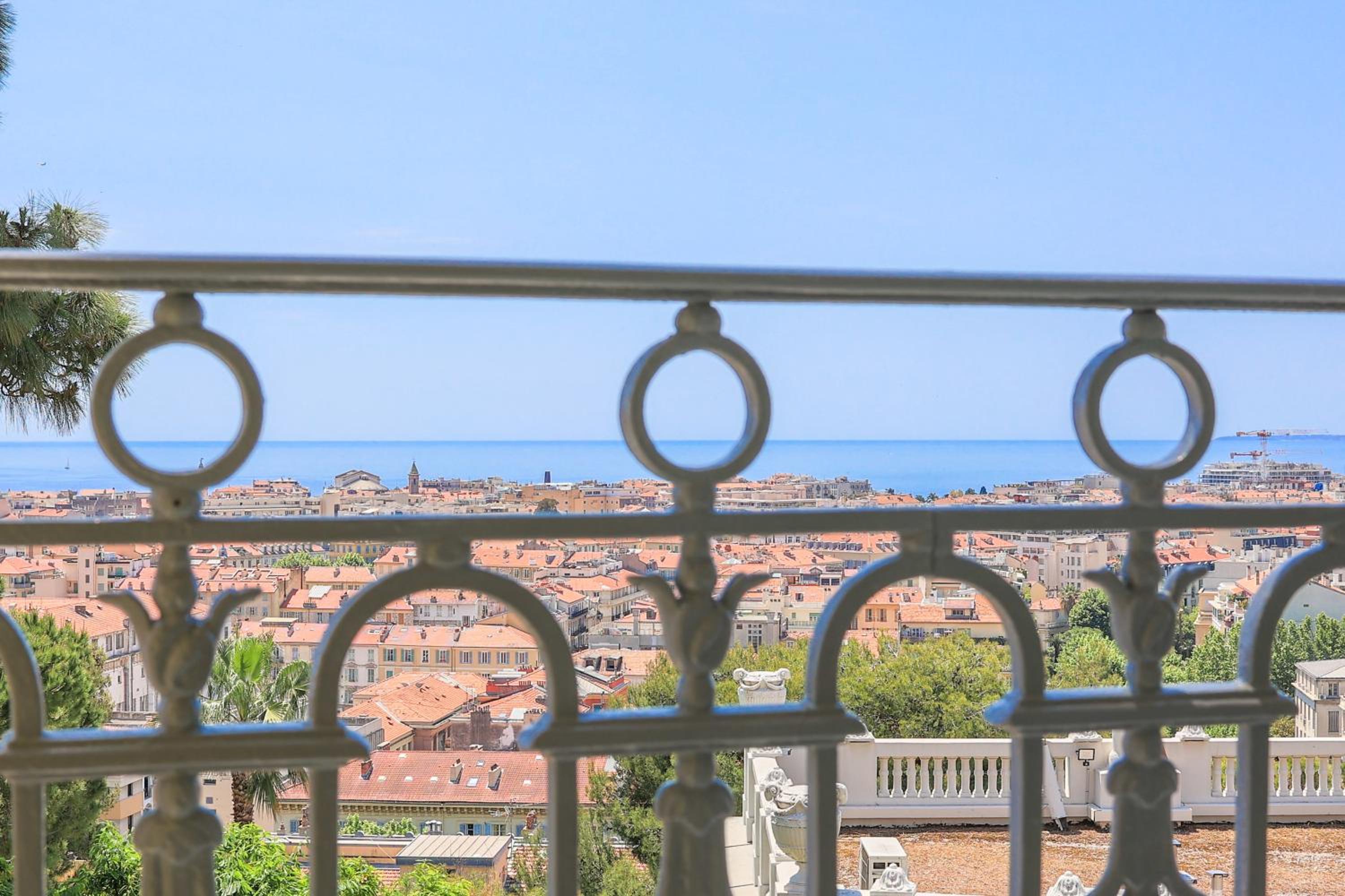 Classic Double Room with Sea View - Photo 5