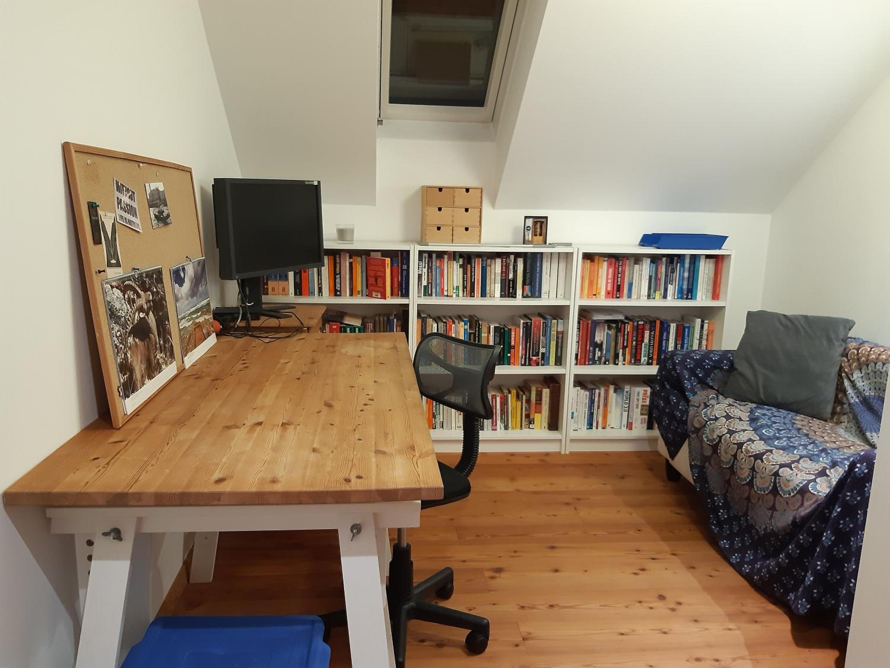 Three-Bedroom House photo 3