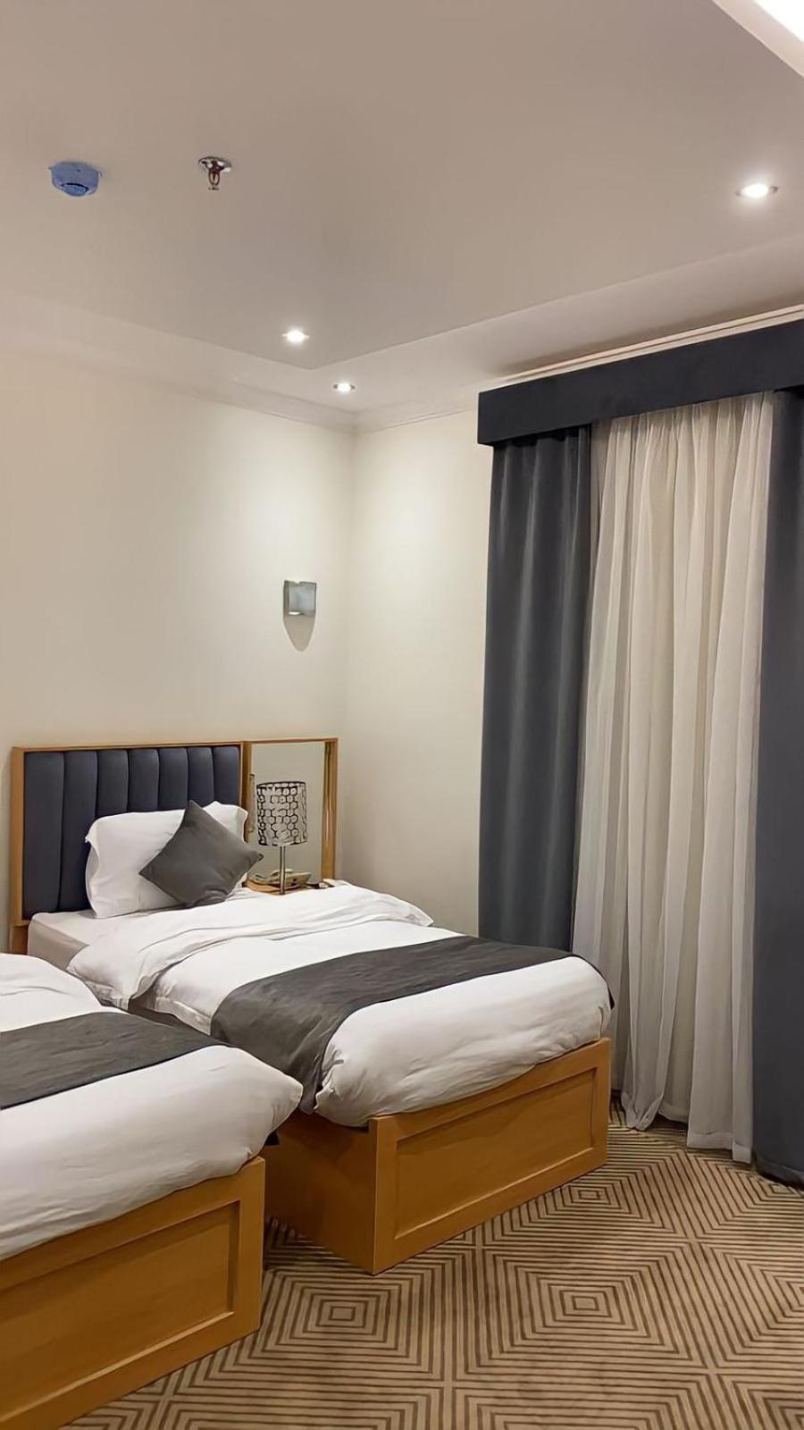 Small Twin Room photo 2