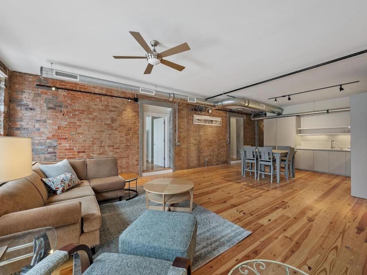 Apartment photo 3