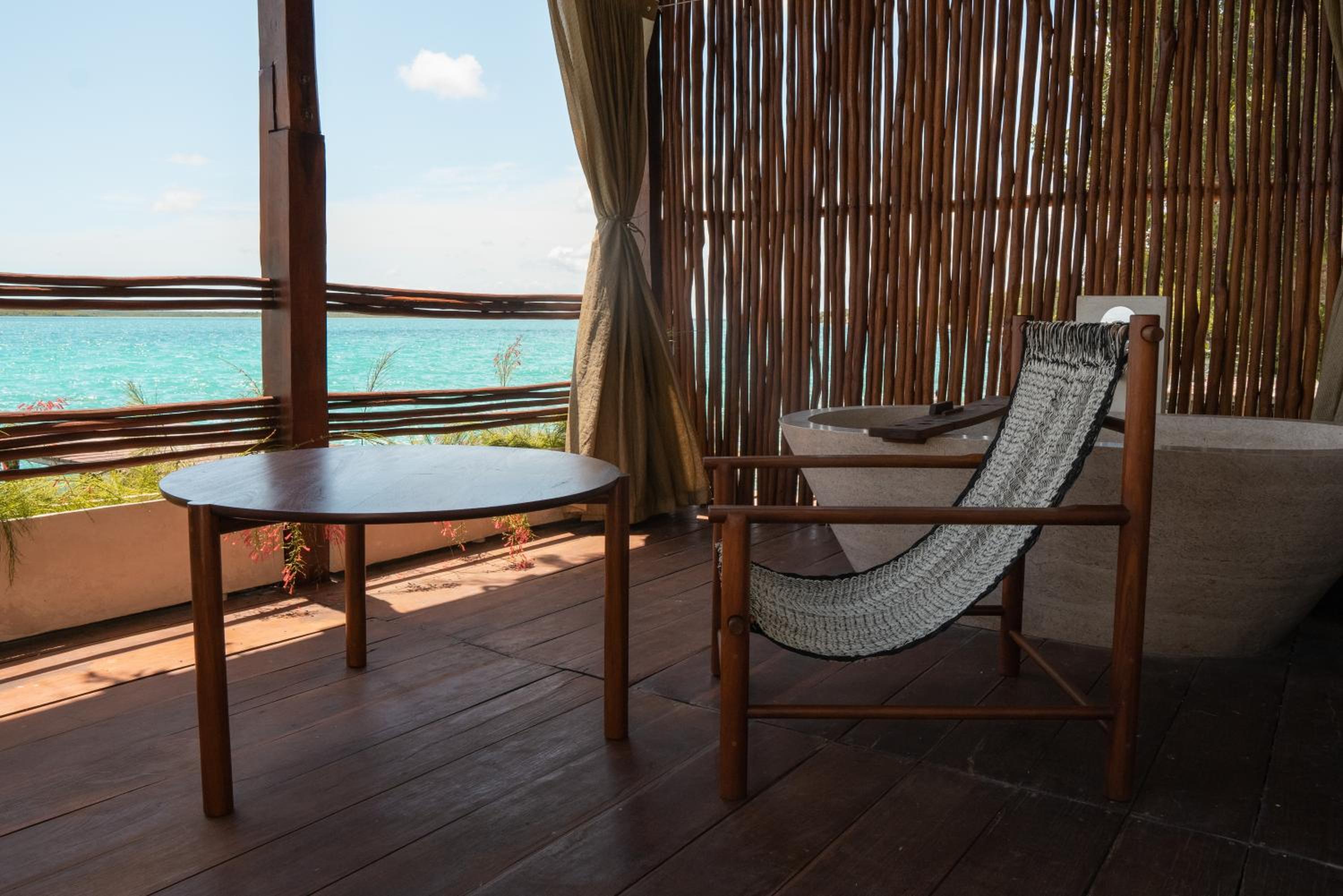 Superior Suite with Sea View thumbnail 5