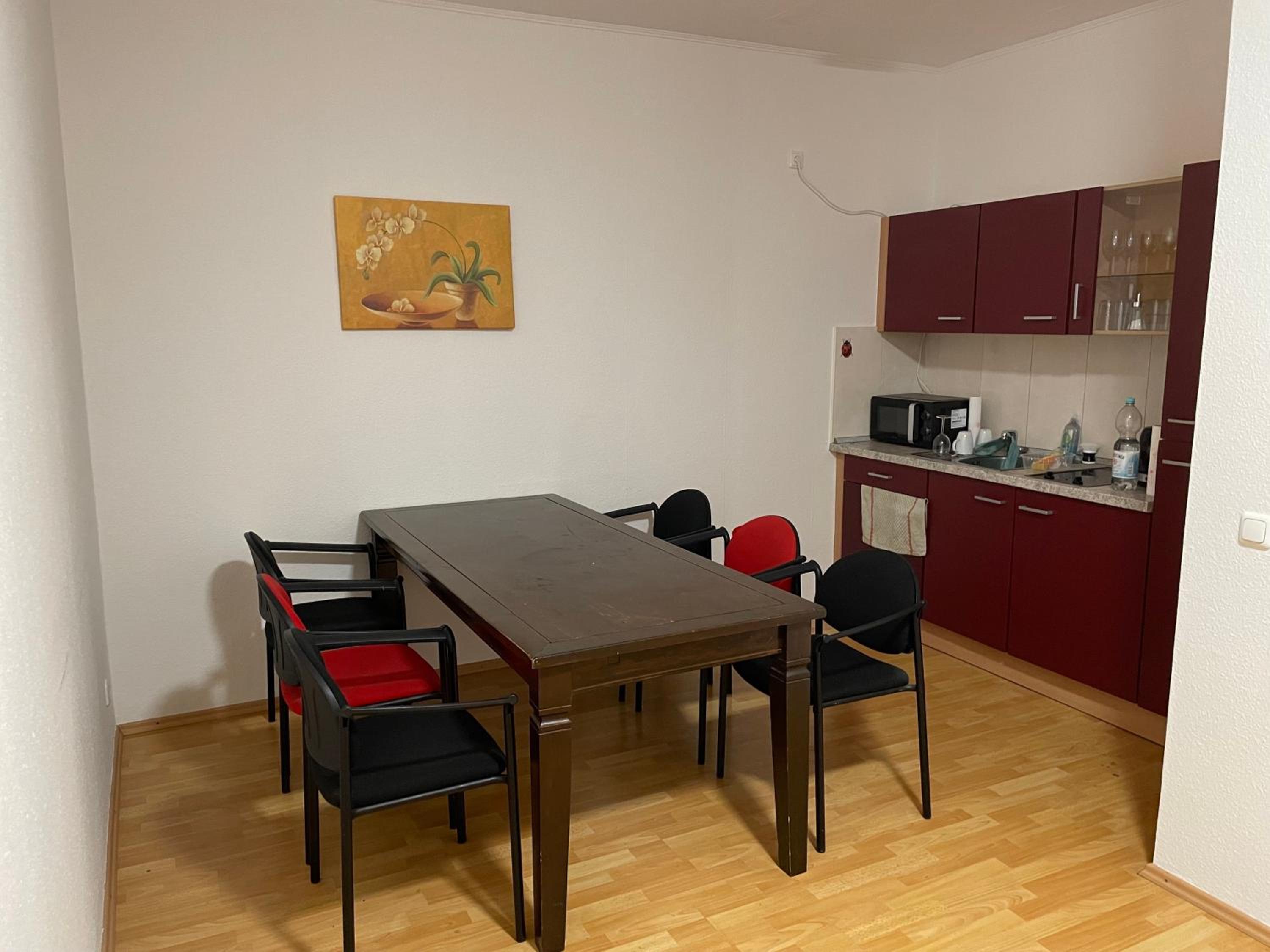 Apartment photo 2