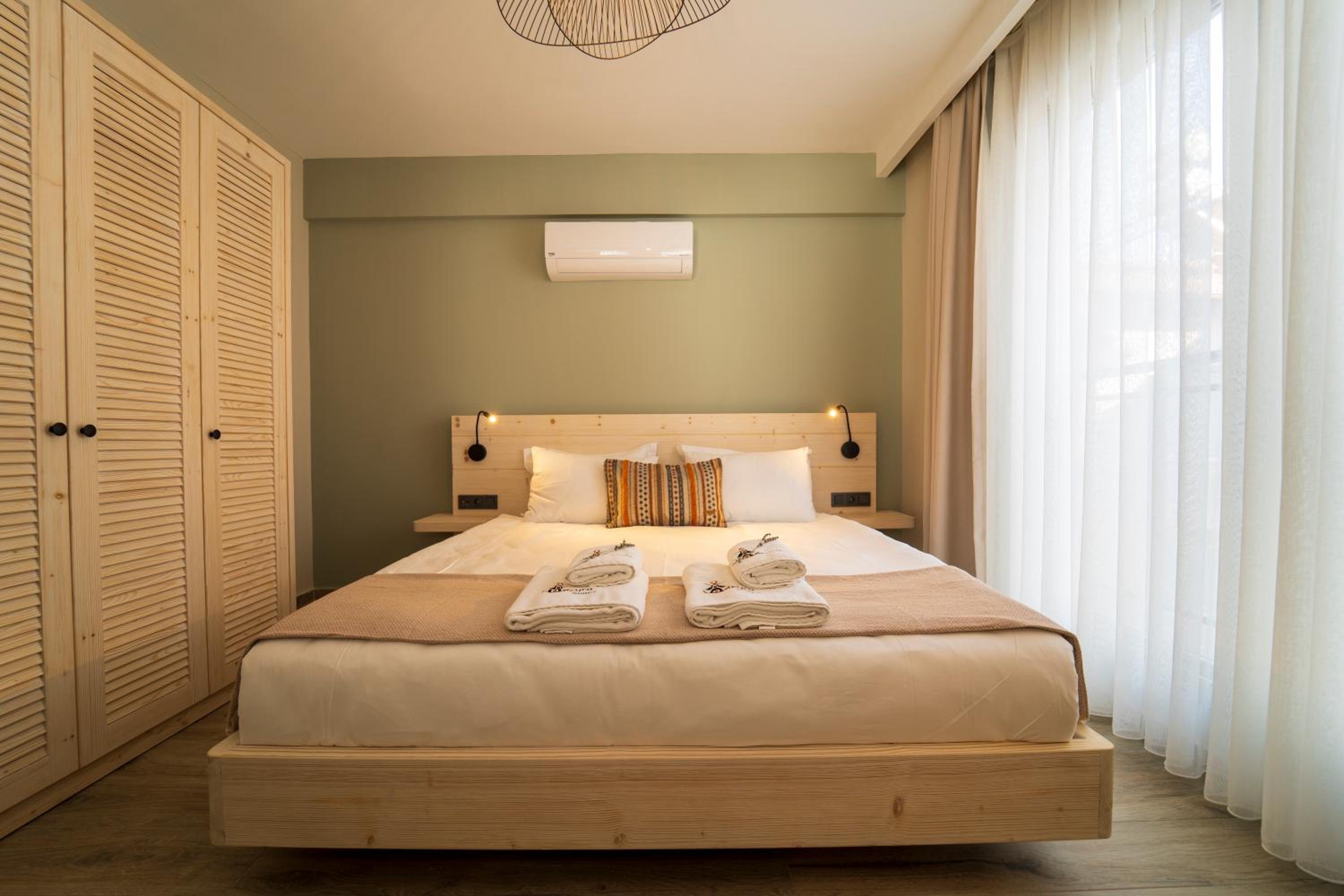 King Suite with Sea View - Photo 8