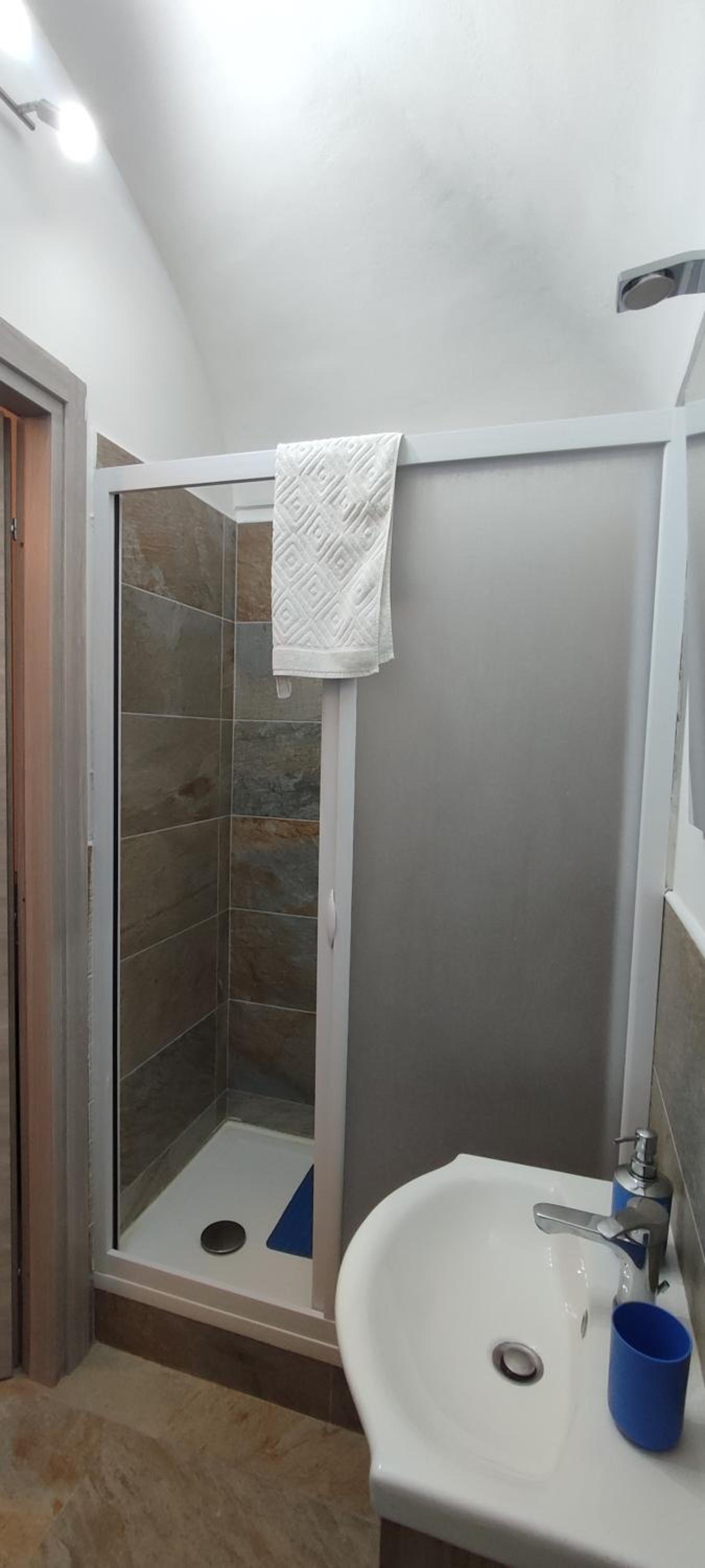 Triple Room - Photo 4