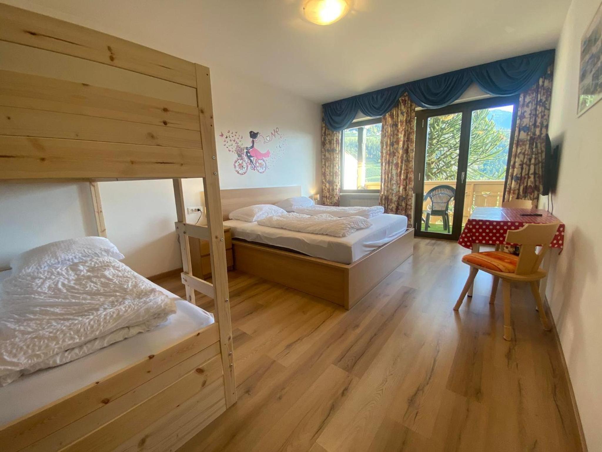 Triple Room with Balcony - Photo 1