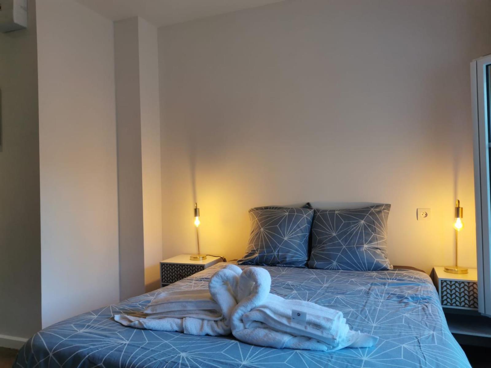 Budget Double Room - Photo 2