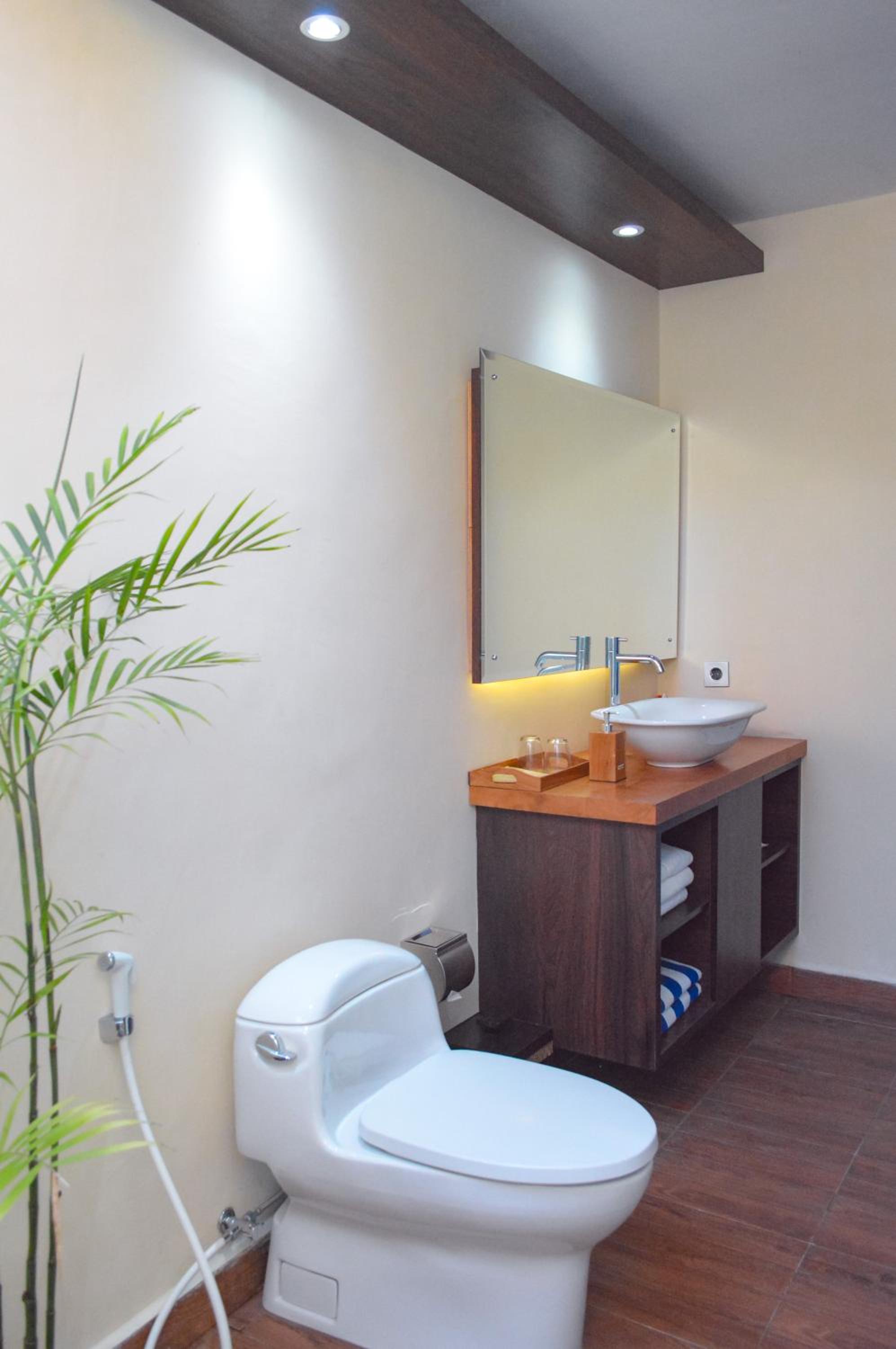 Deluxe Bungalow with Garden View - Photo 7