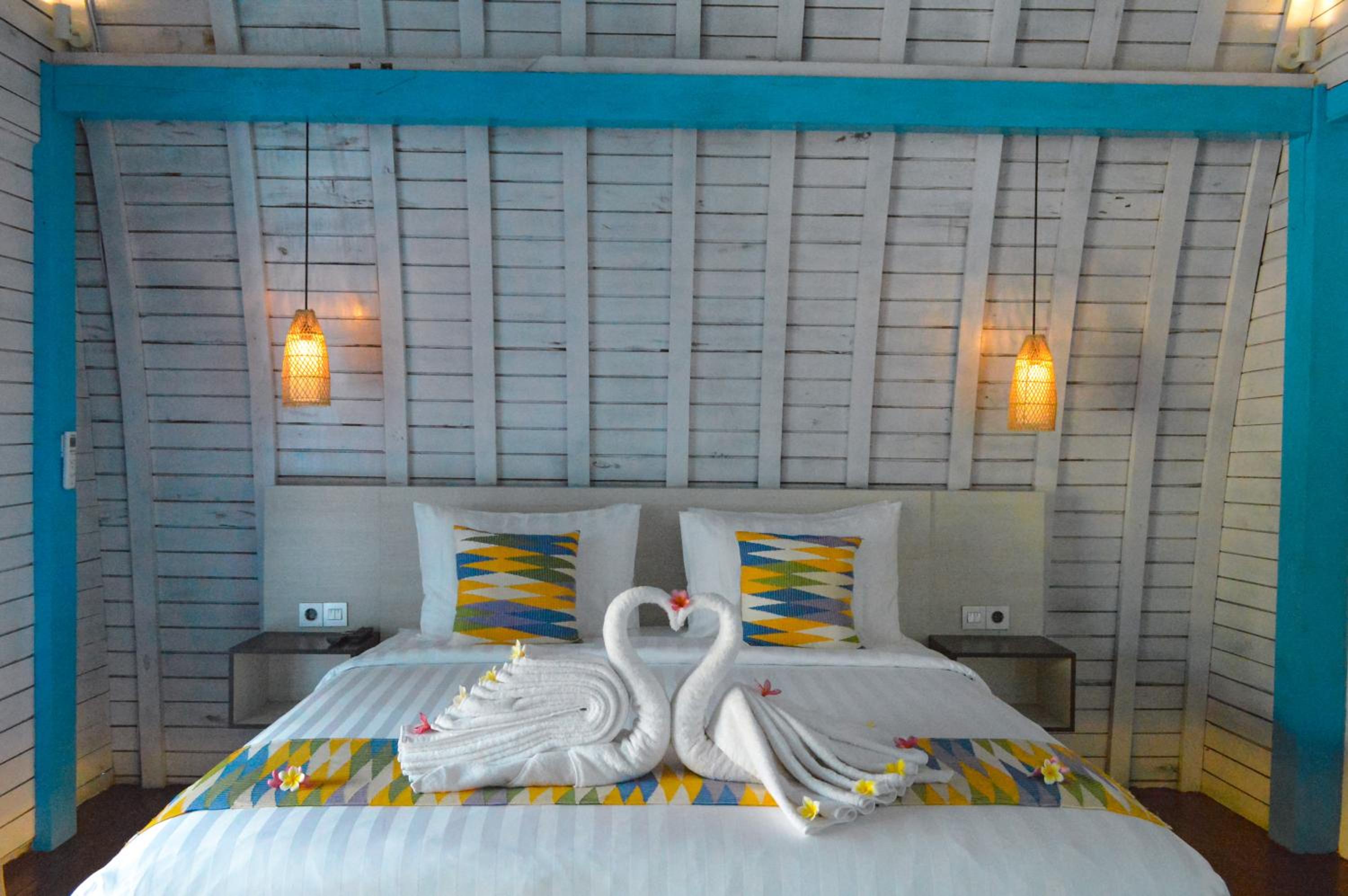 Deluxe Bungalow with Pool View - Photo 1