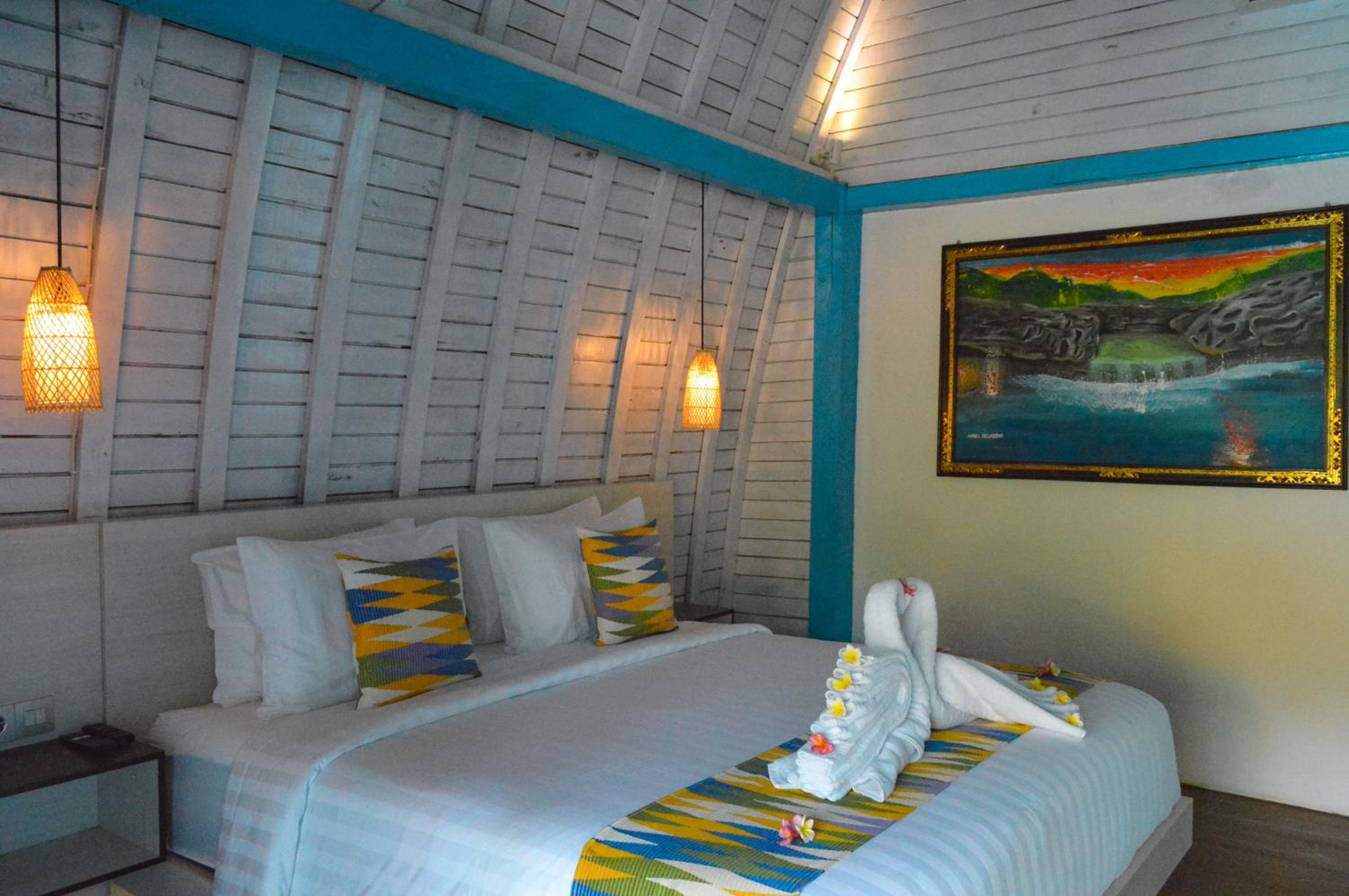 Deluxe Bungalow with Garden View - Photo 9