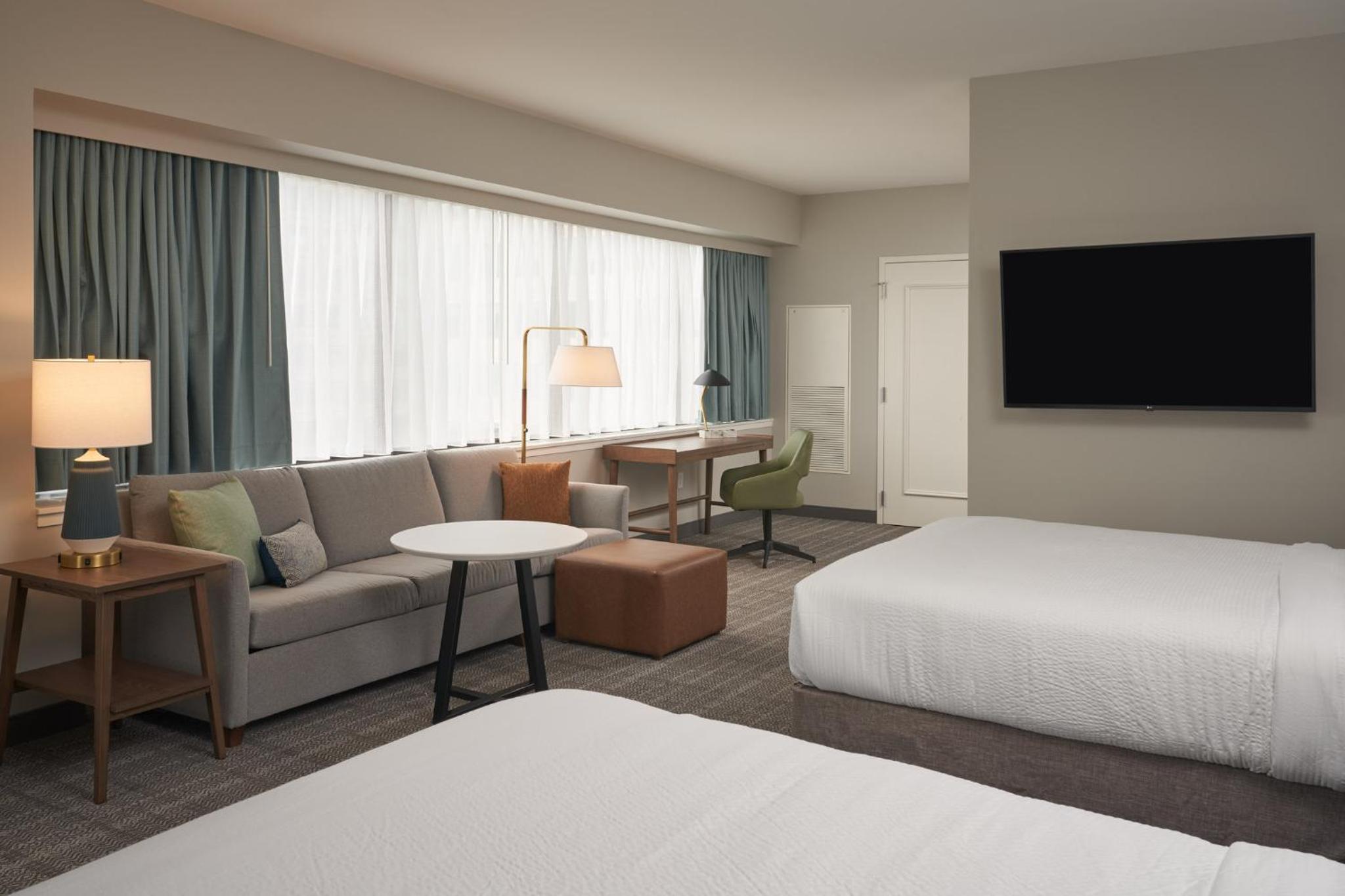 Studio Suite with Two Queen Beds - Photo 5