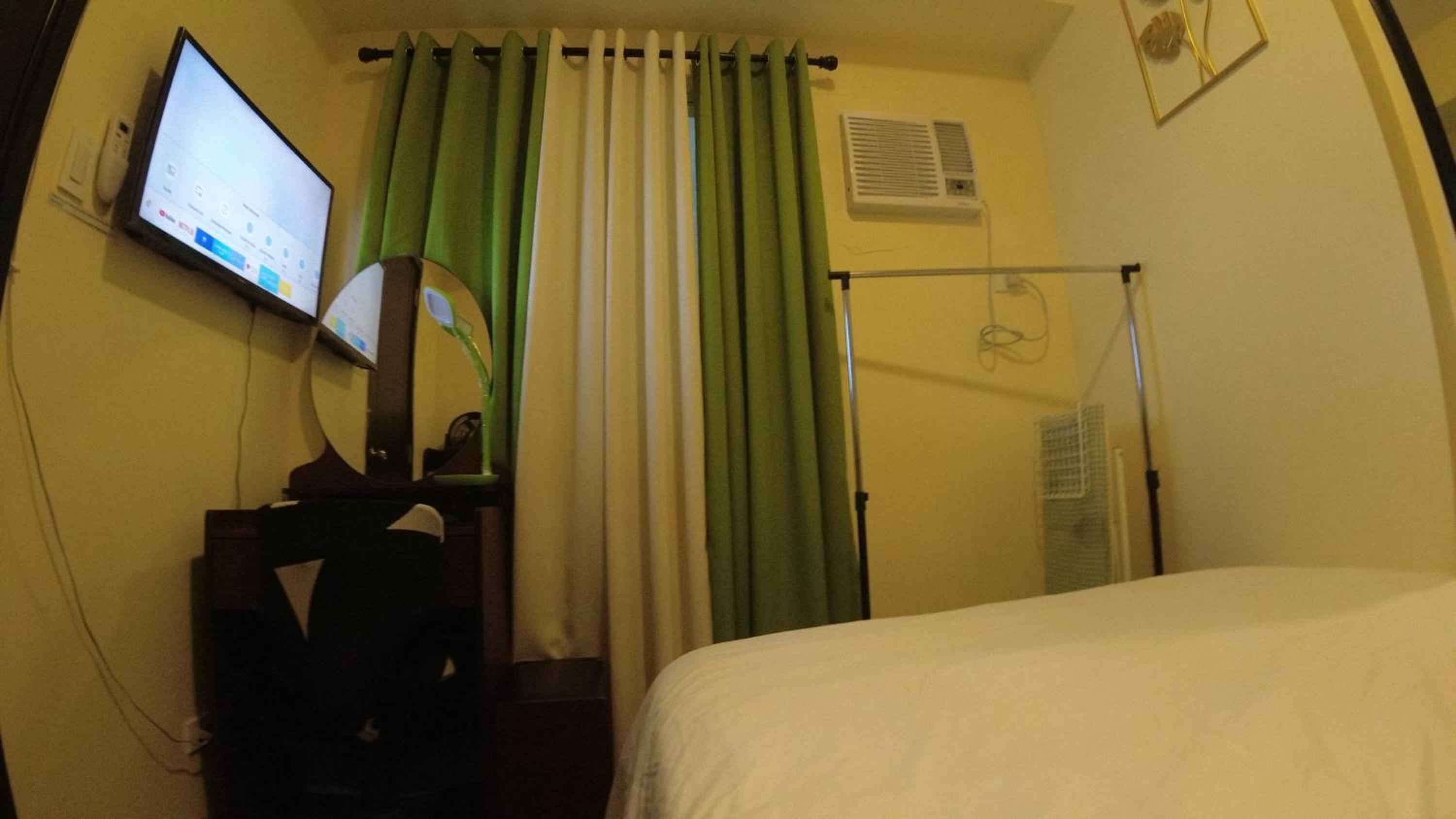 One-Bedroom Apartment - Photo 31