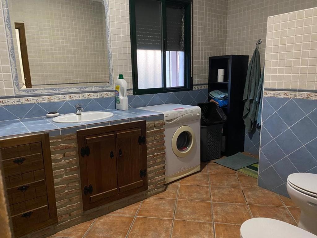 Four-Bedroom House photo 2
