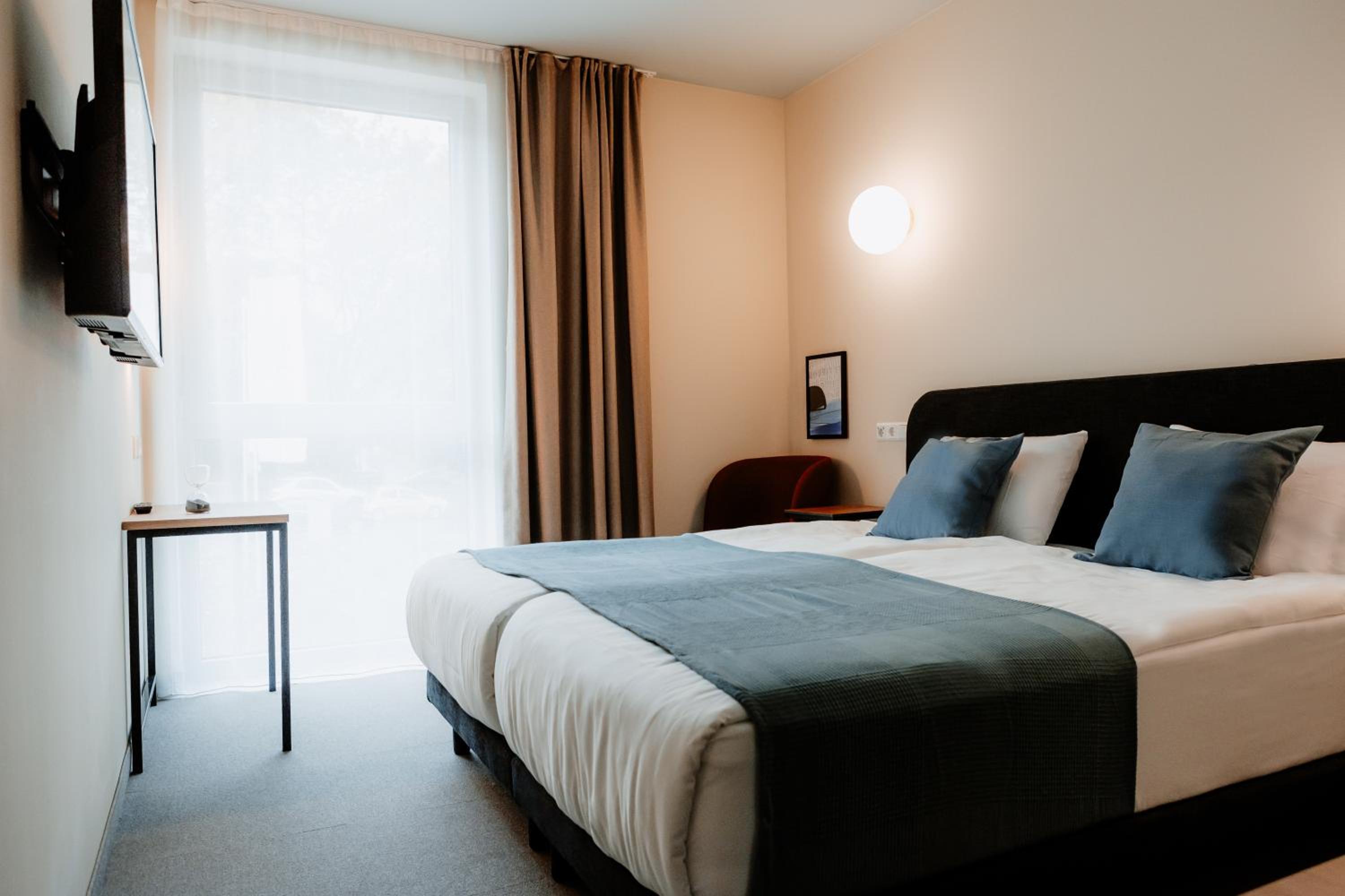 Twin Room - Photo 1