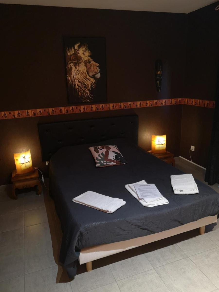Double Room - Photo 18