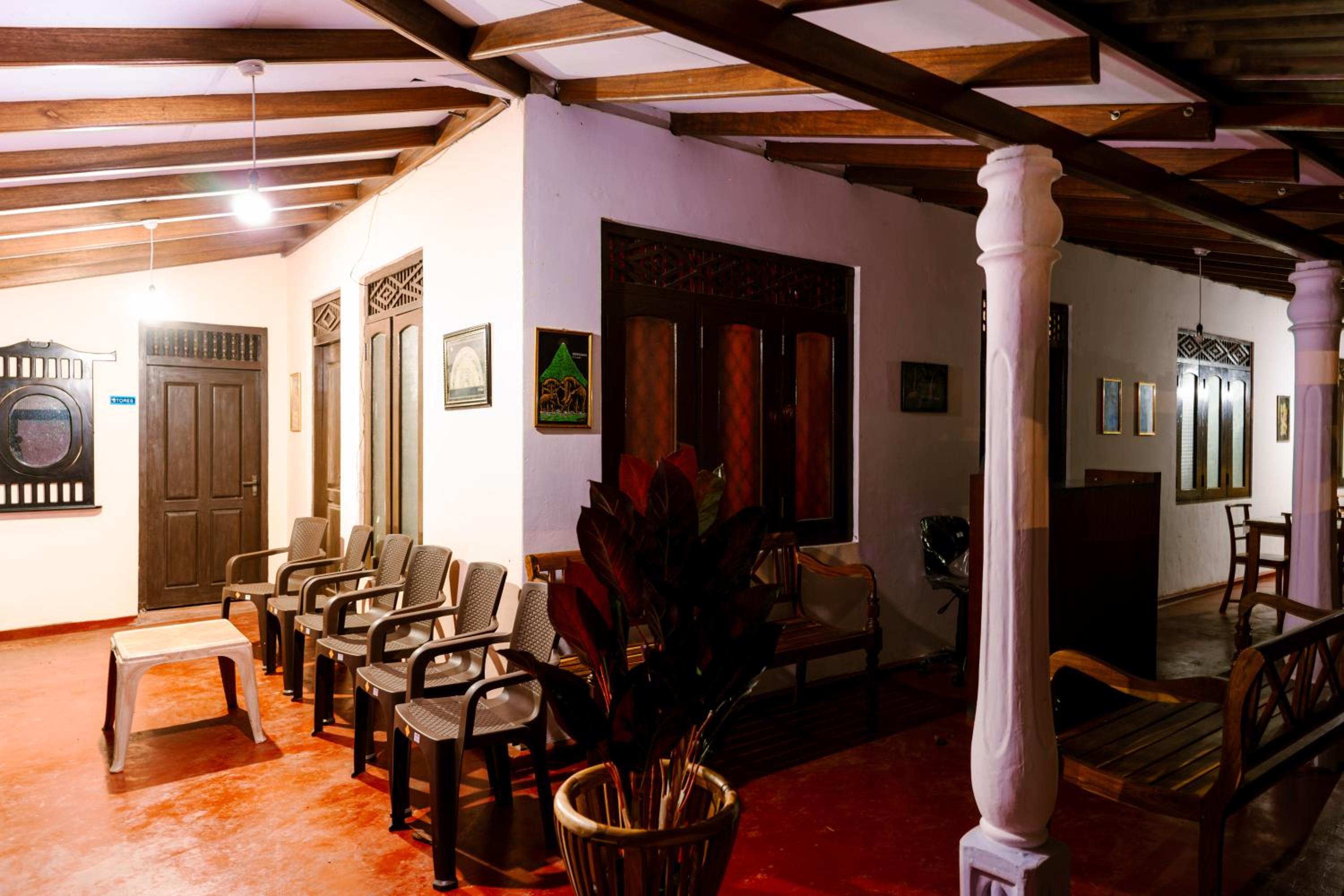 Double Room with Garden View - Photo 9