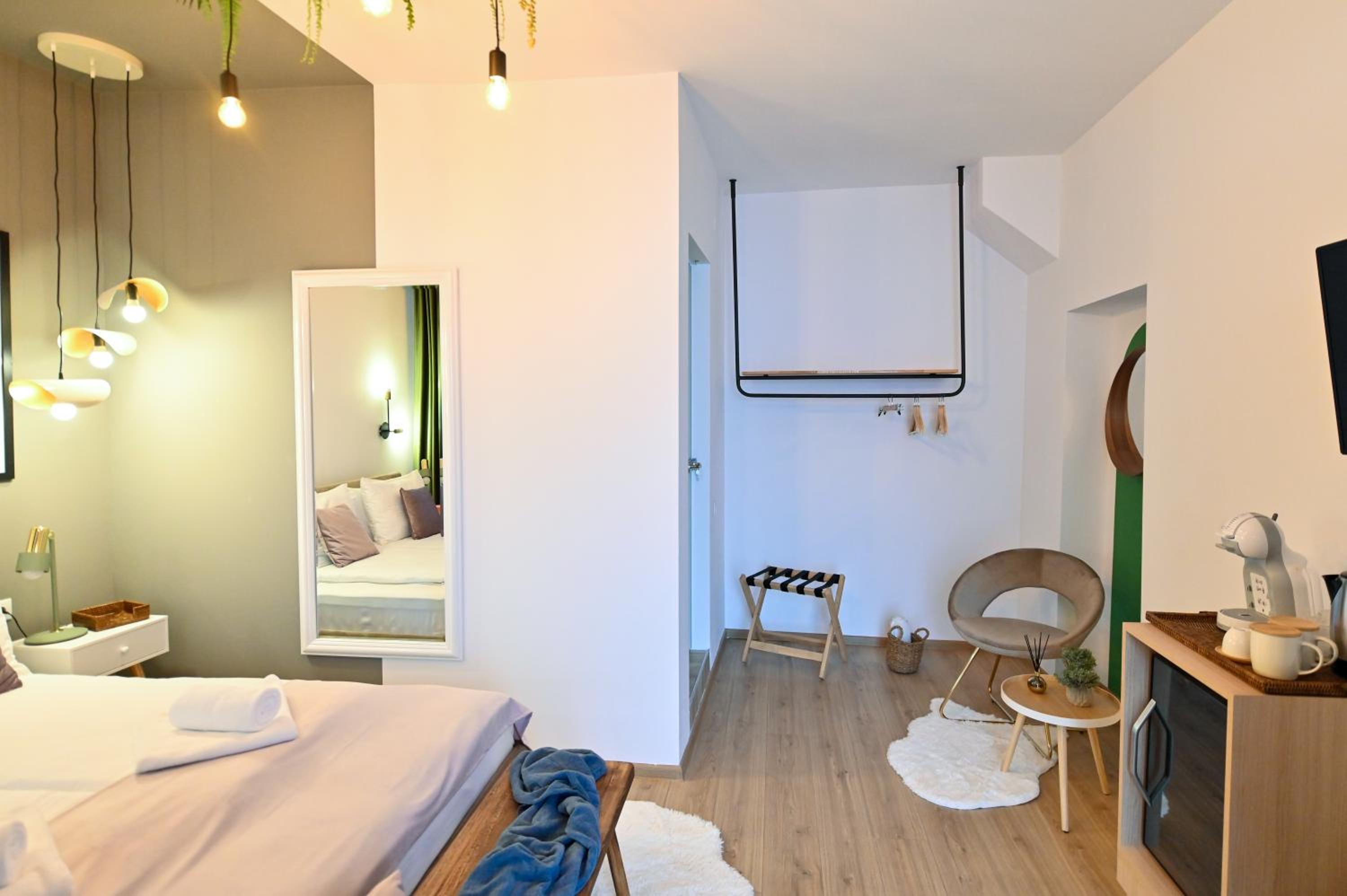 Deluxe Double Room - Photo 1