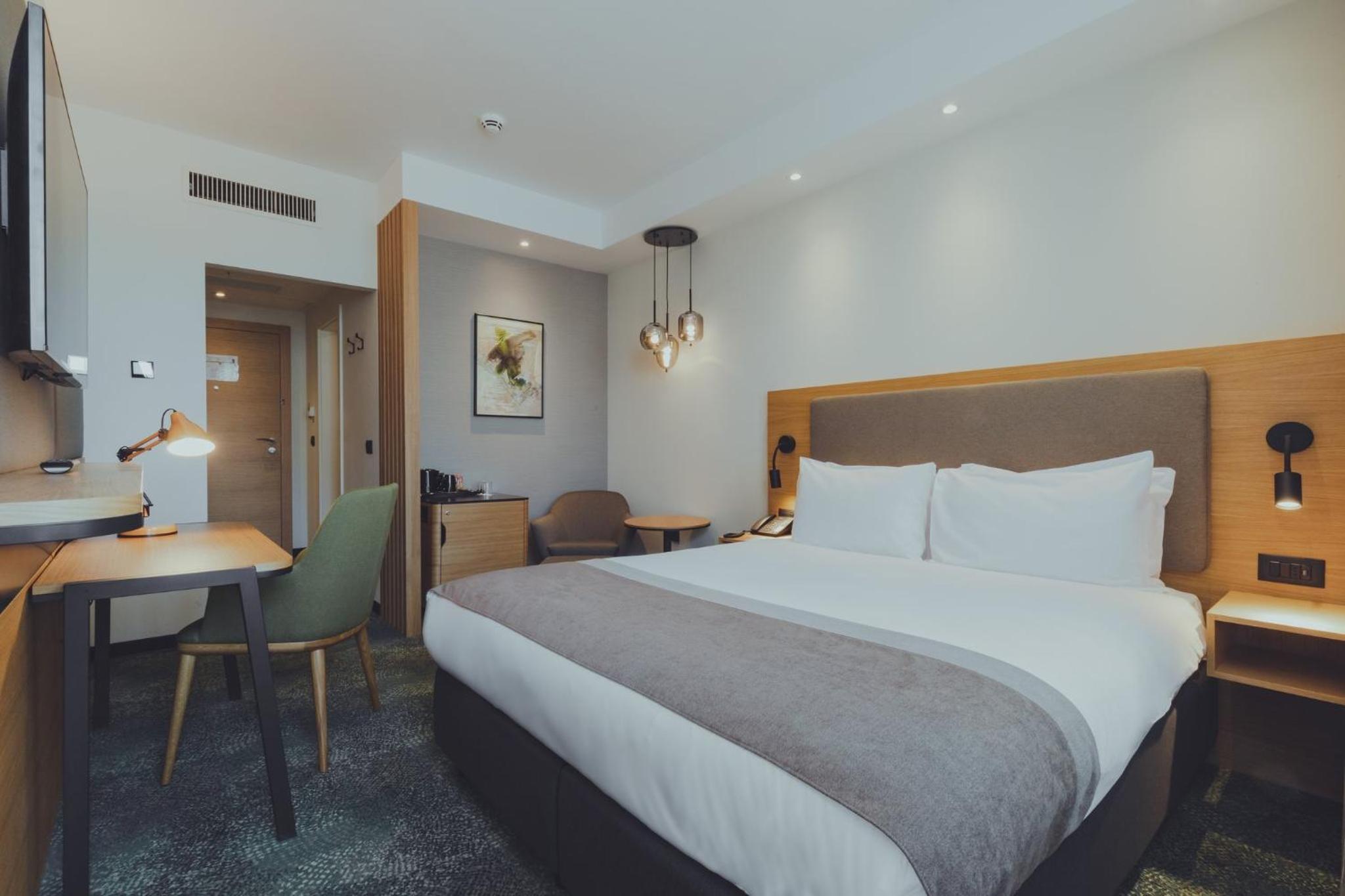 Standard Room - Photo 1