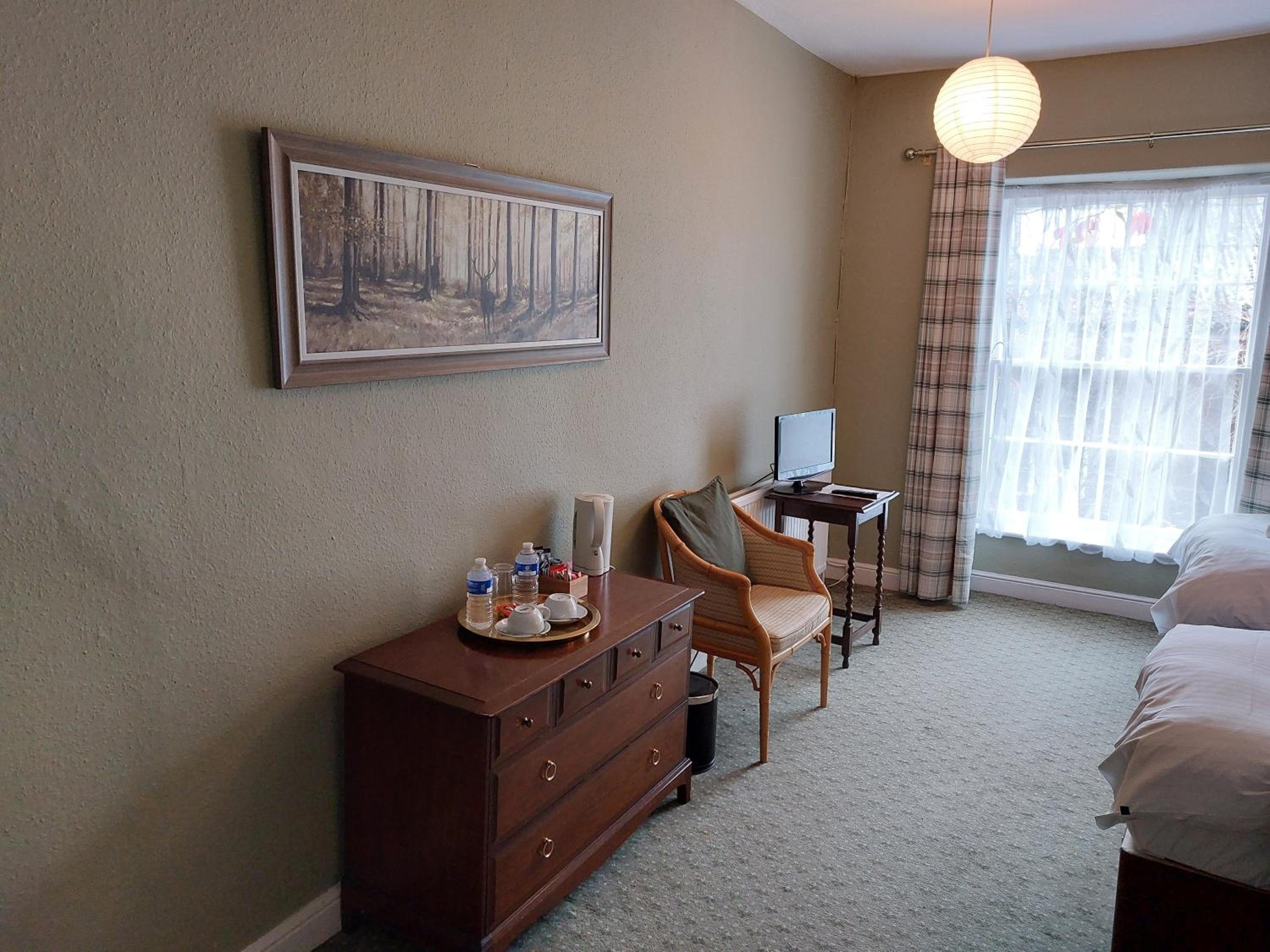 Twin Room with Bathroom photo 3
