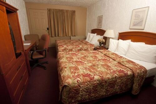 Double Room with Two Double Beds - Photo 8