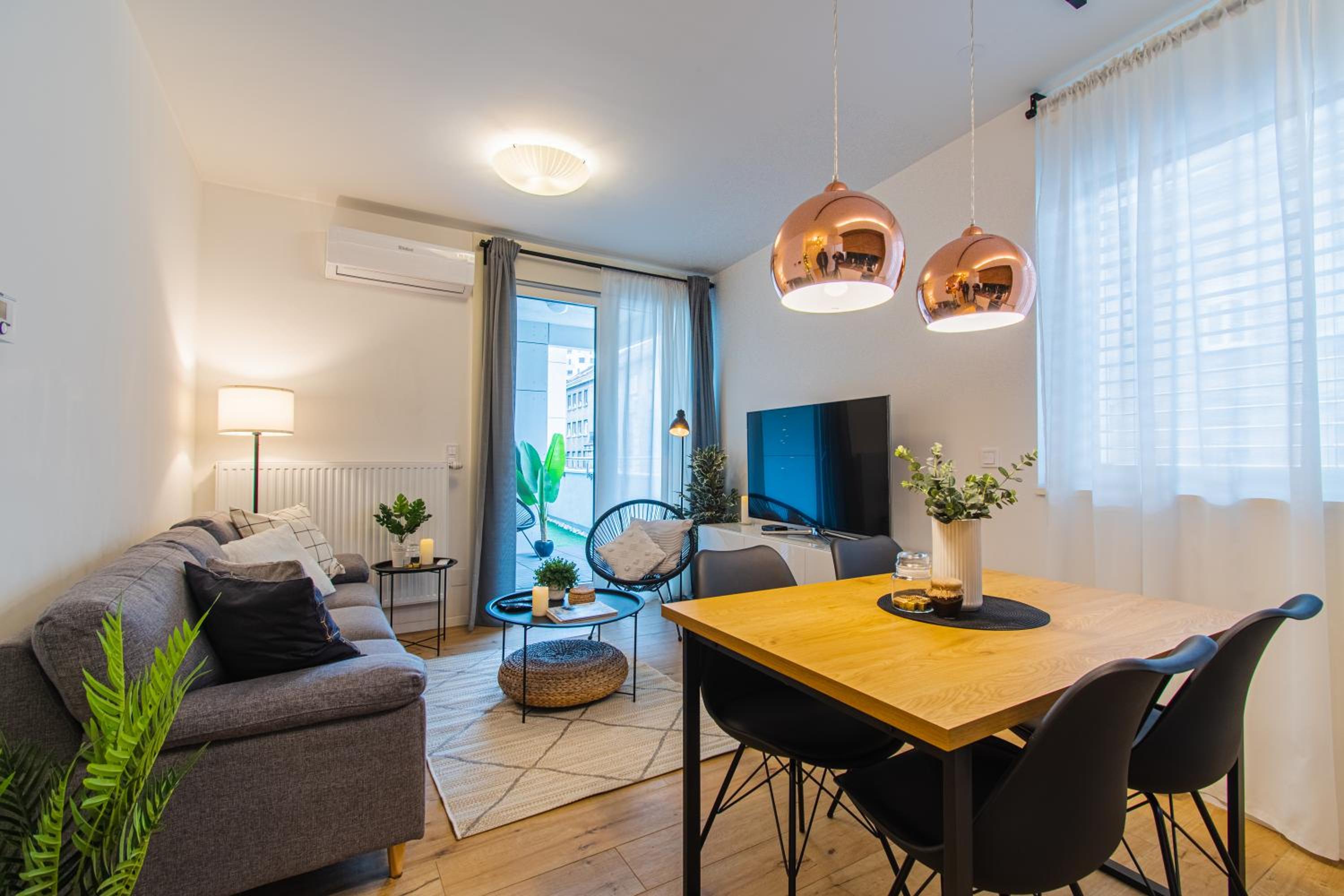 One-Bedroom Apartment - Photo 8