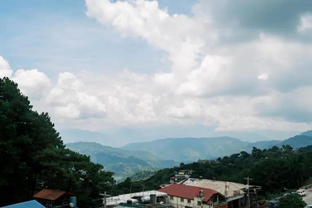 Apartment with View - Photo 10