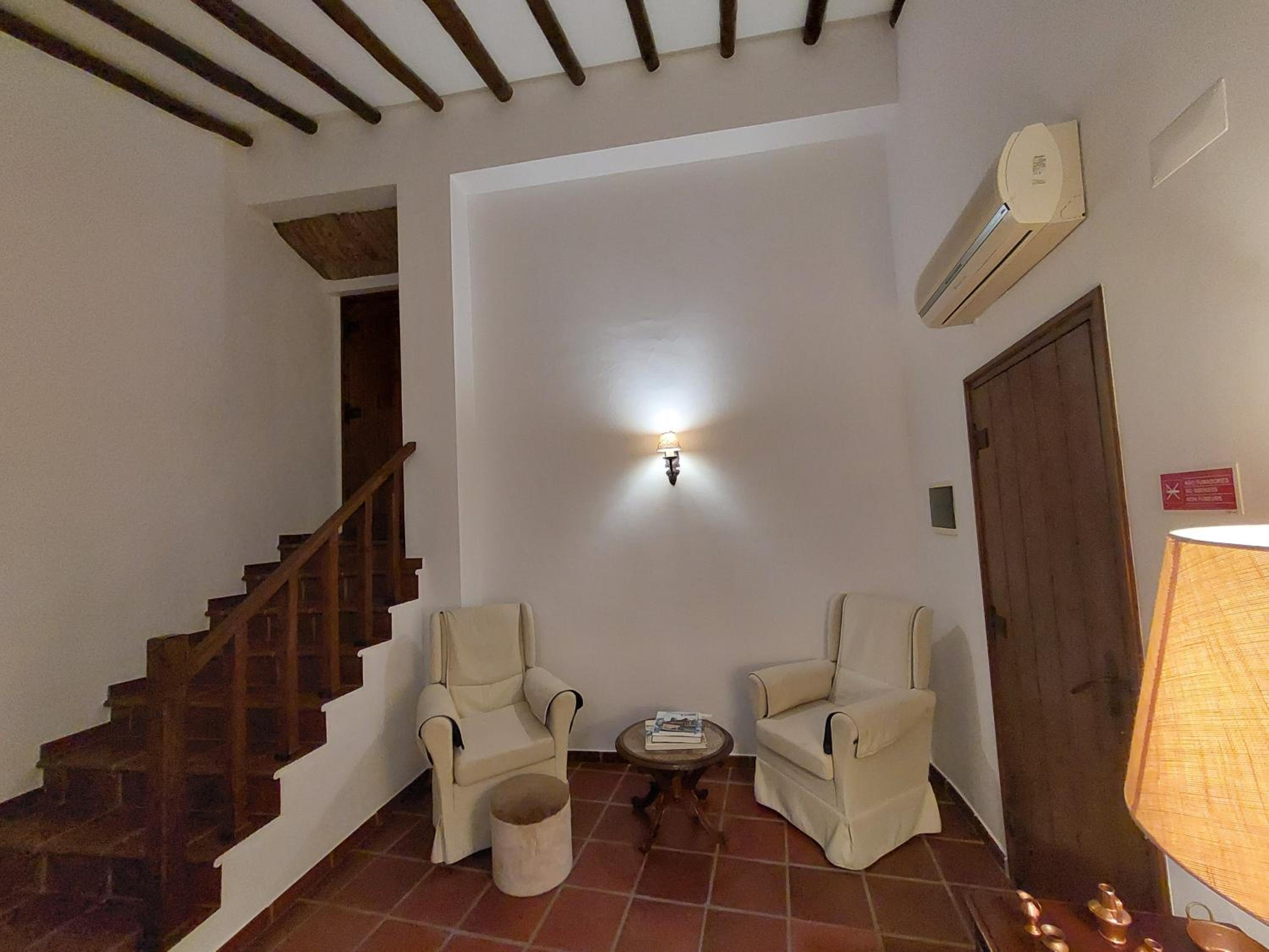 Suite - Photo 3