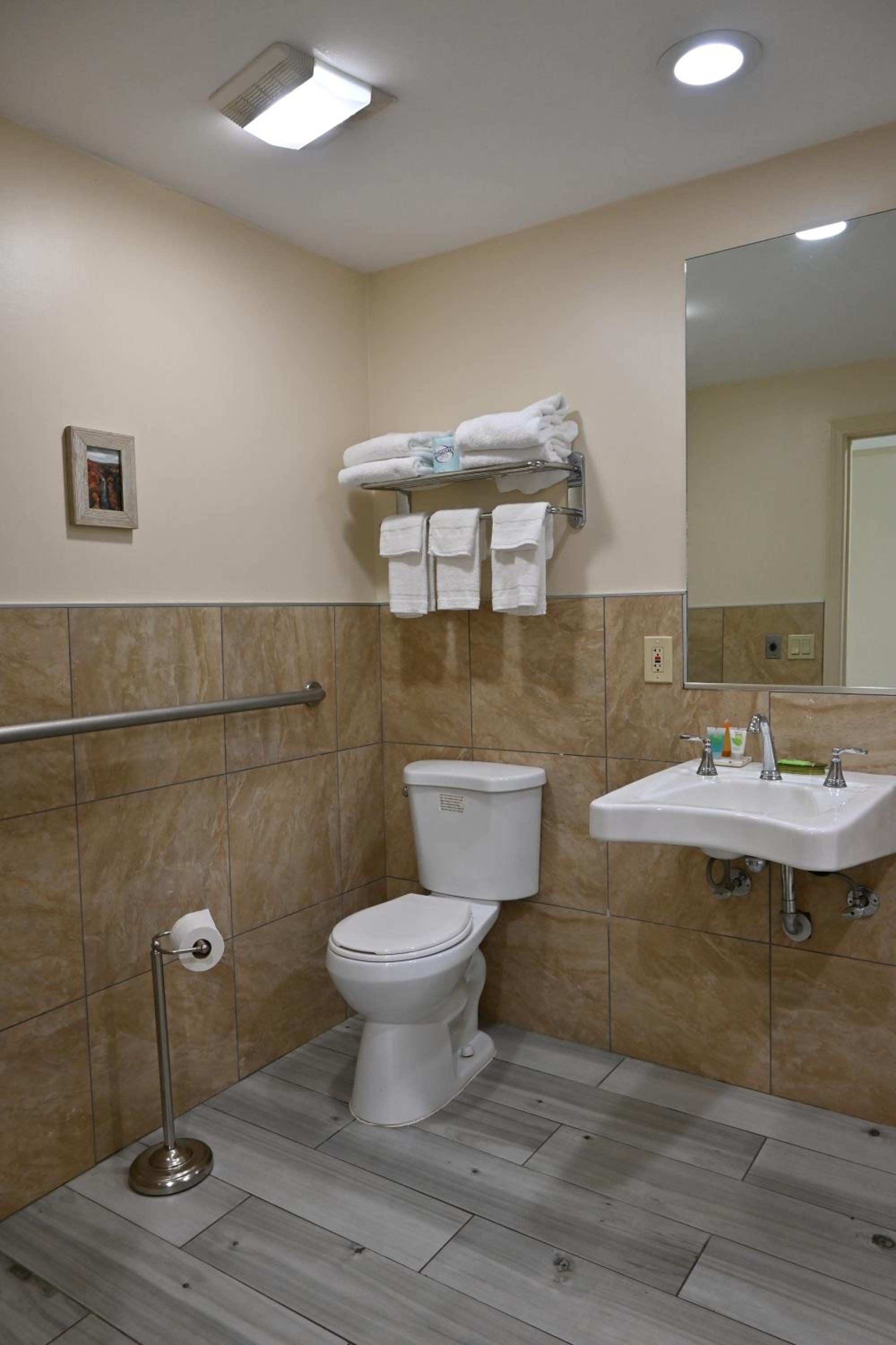 Double Queen Room photo 3