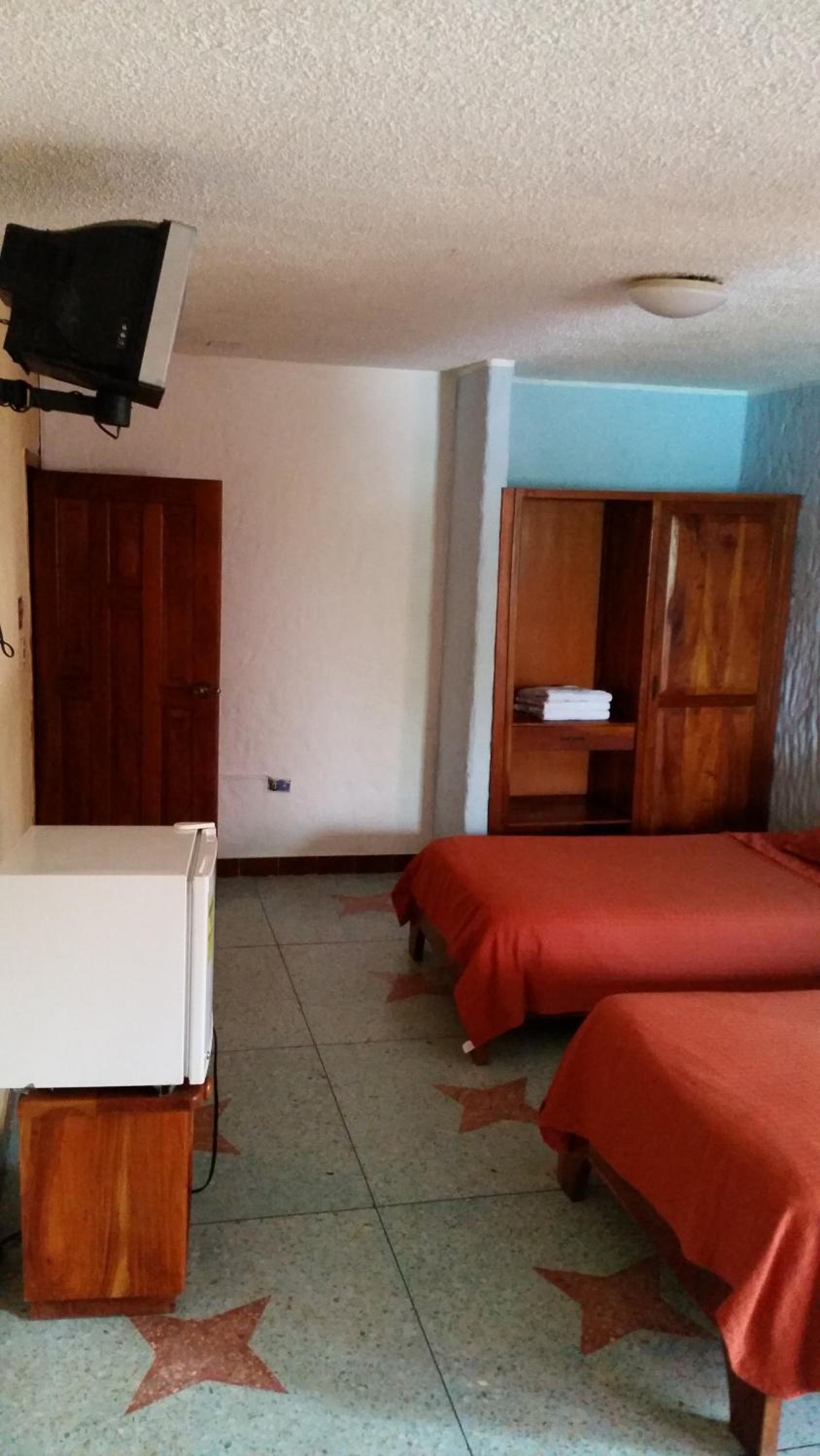 Budget Triple Room photo 3