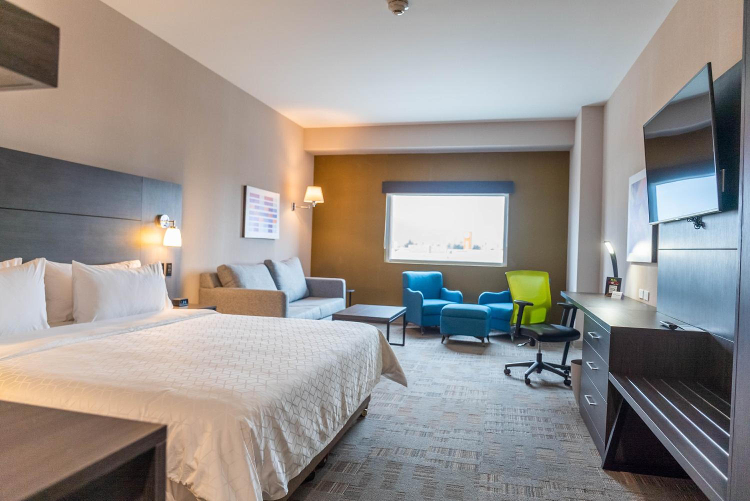 King Suite - Photo 1