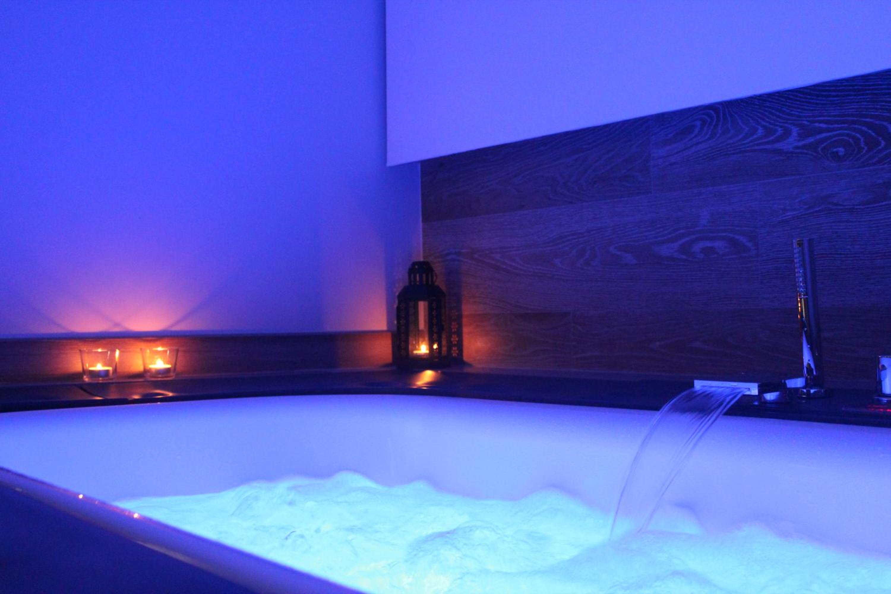 Deluxe Suite - Photo 37