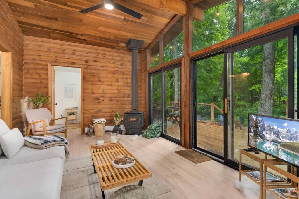 Three-Bedroom Chalet photo 1