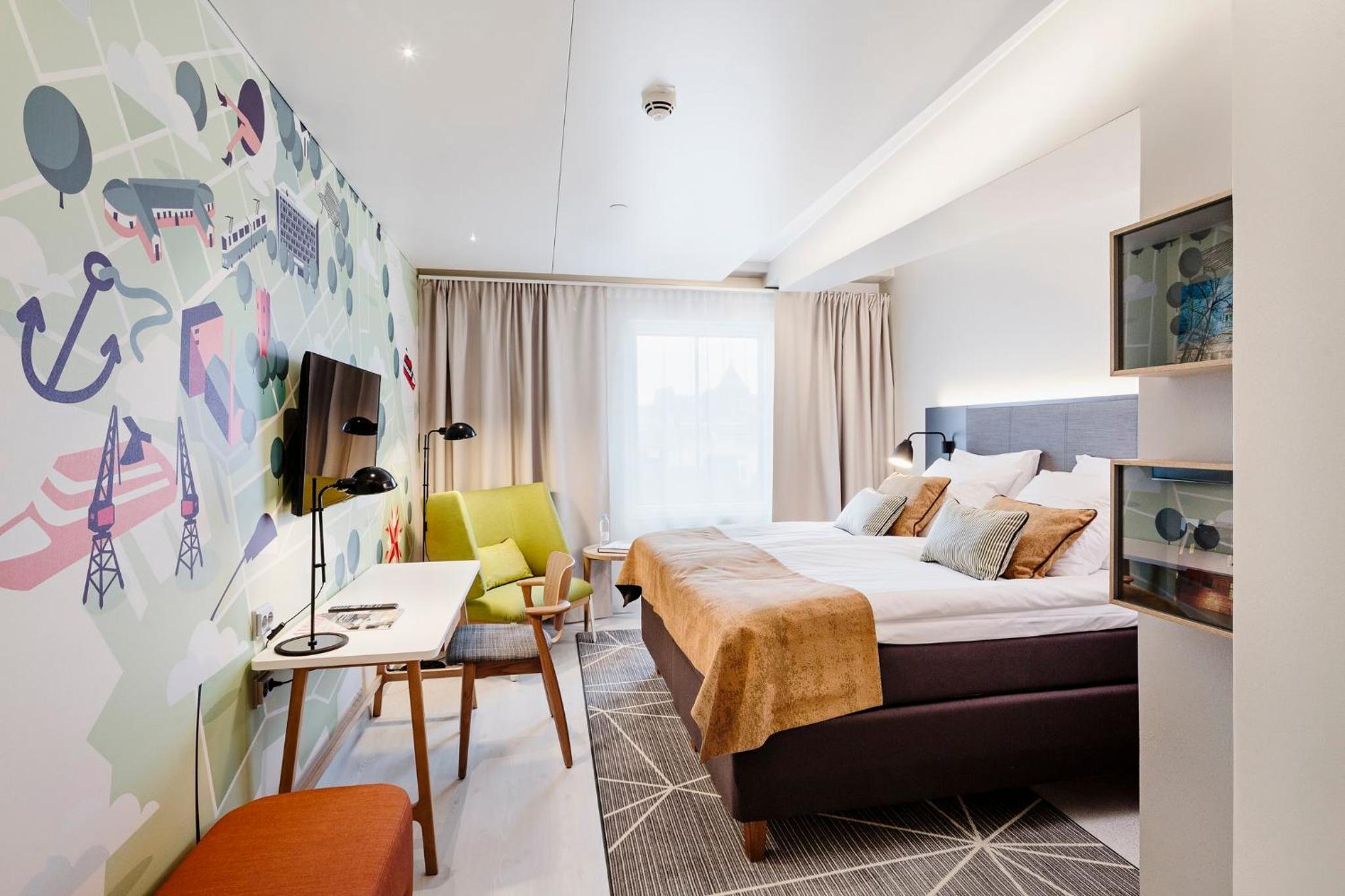 Standard King Room photo 3